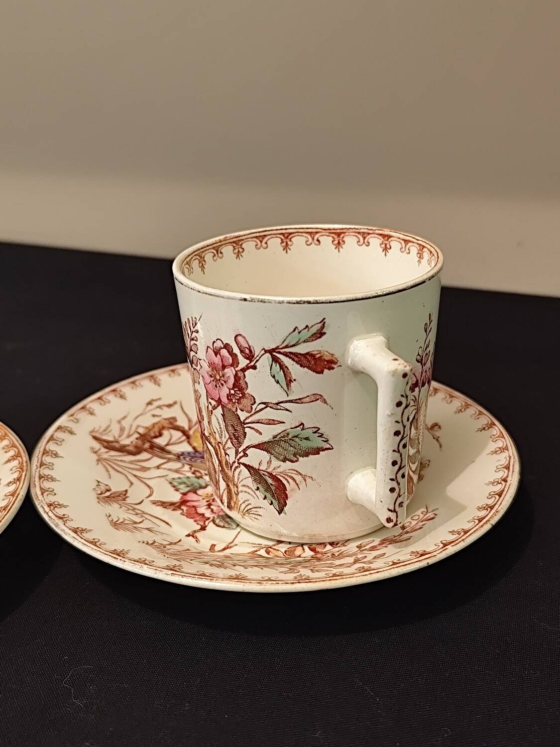 Lunéville: 2 Mésange model cups