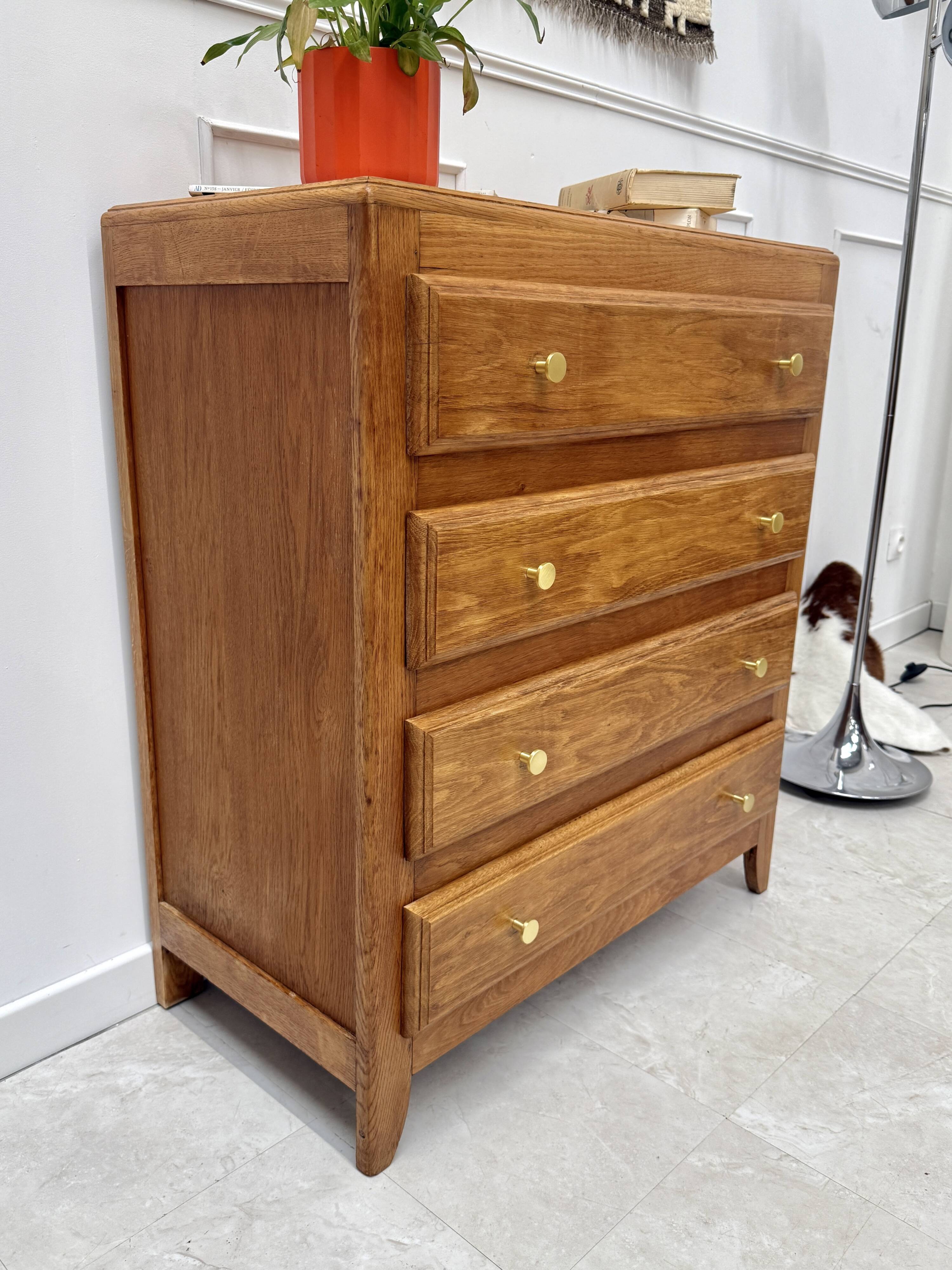 Vintage oak chest of drawers