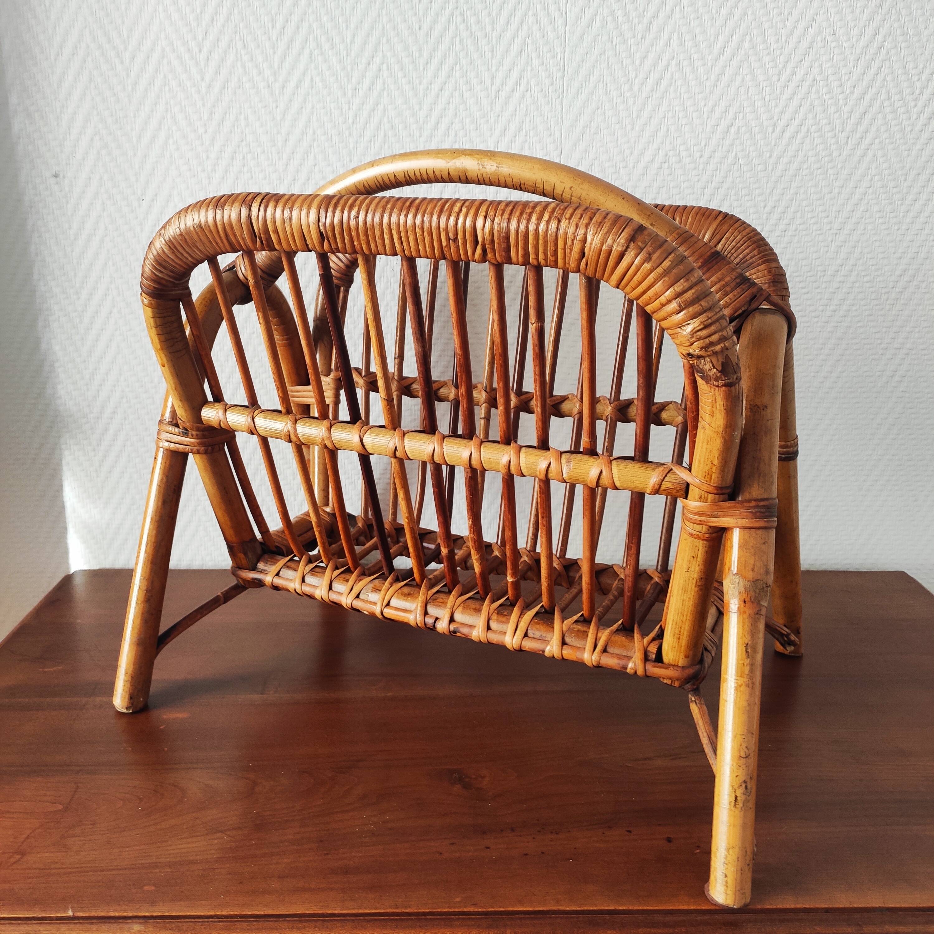 Porte-revues en rotin vintage 50-60