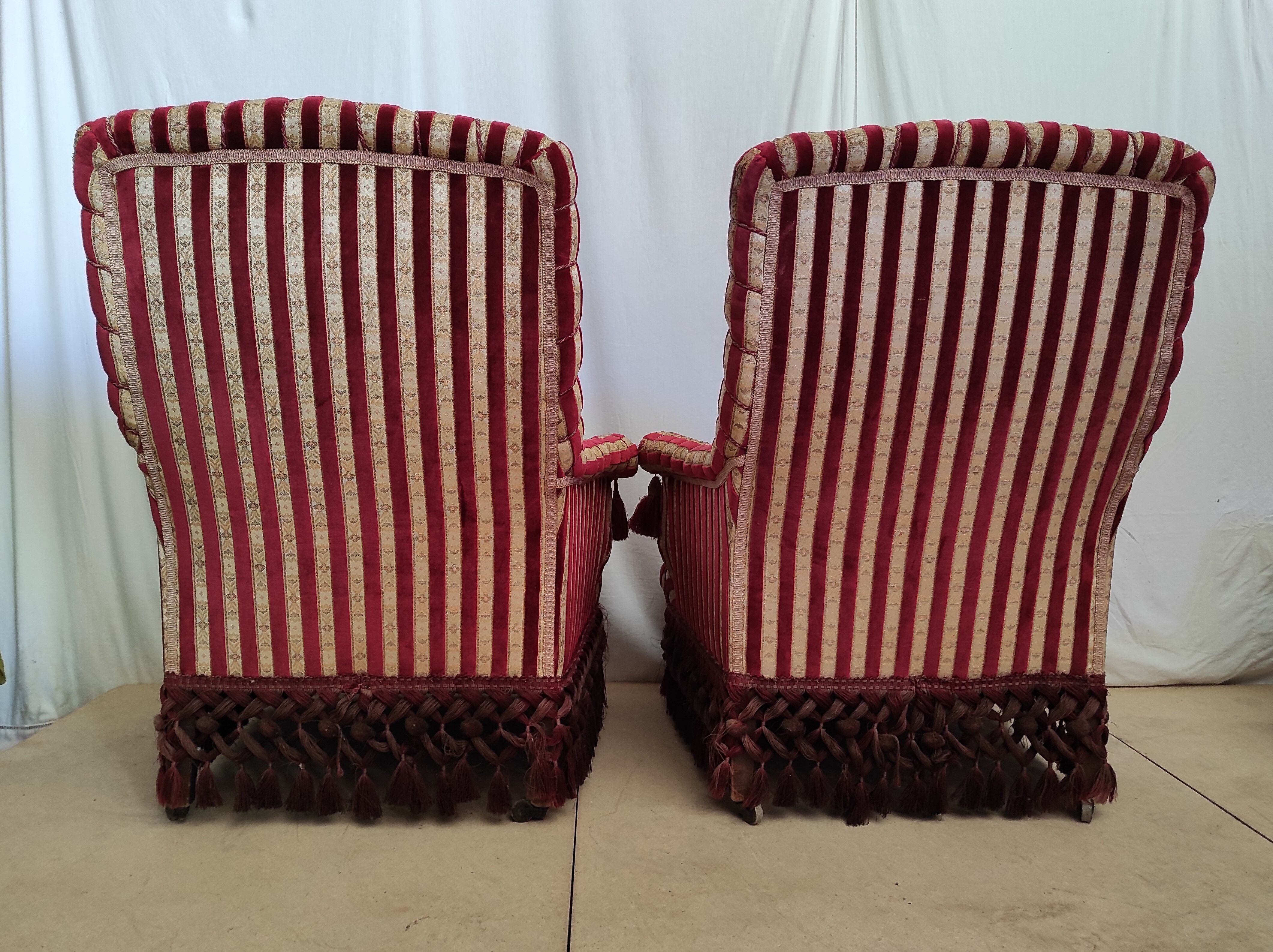Salon Napoléon III in Jacquard-patterned velvet and trimnests