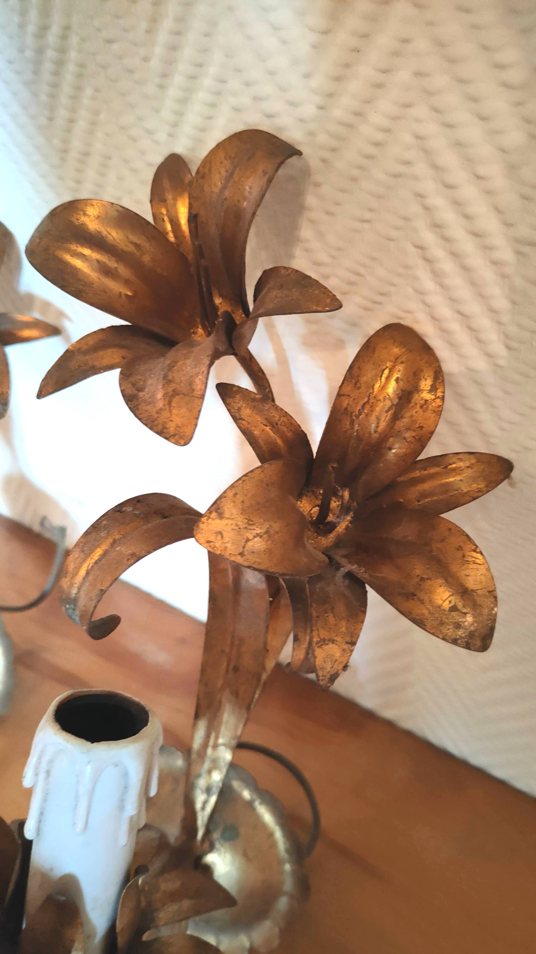 Pair of lily flower sconces in gilded metal design 60s