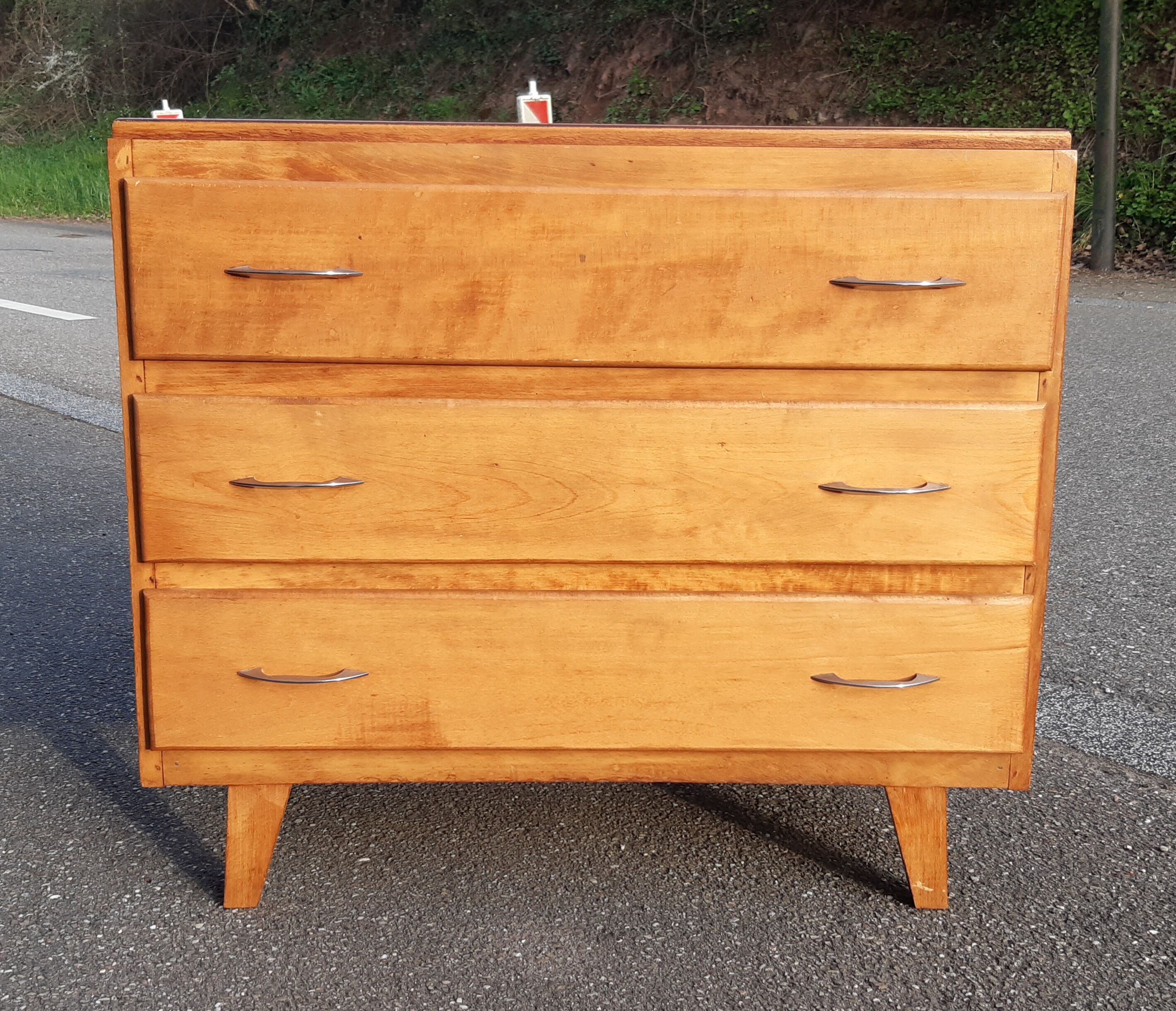 Vintage chest of drawers