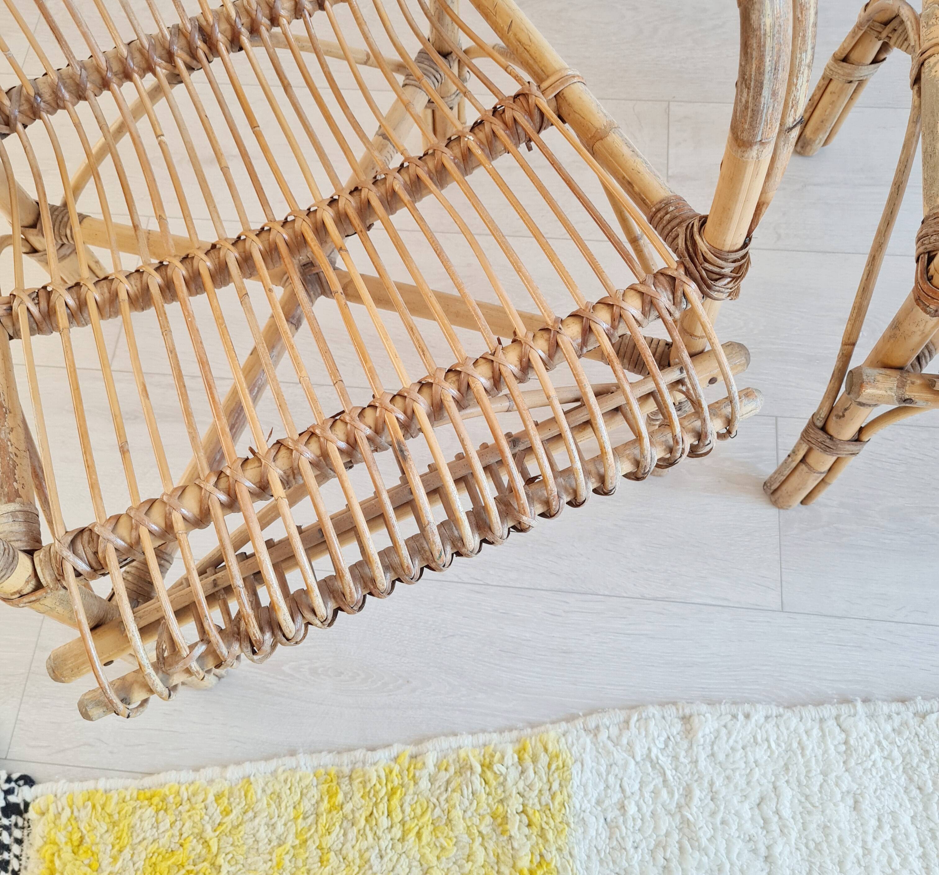 Paire de fauteuils anciens en rotin