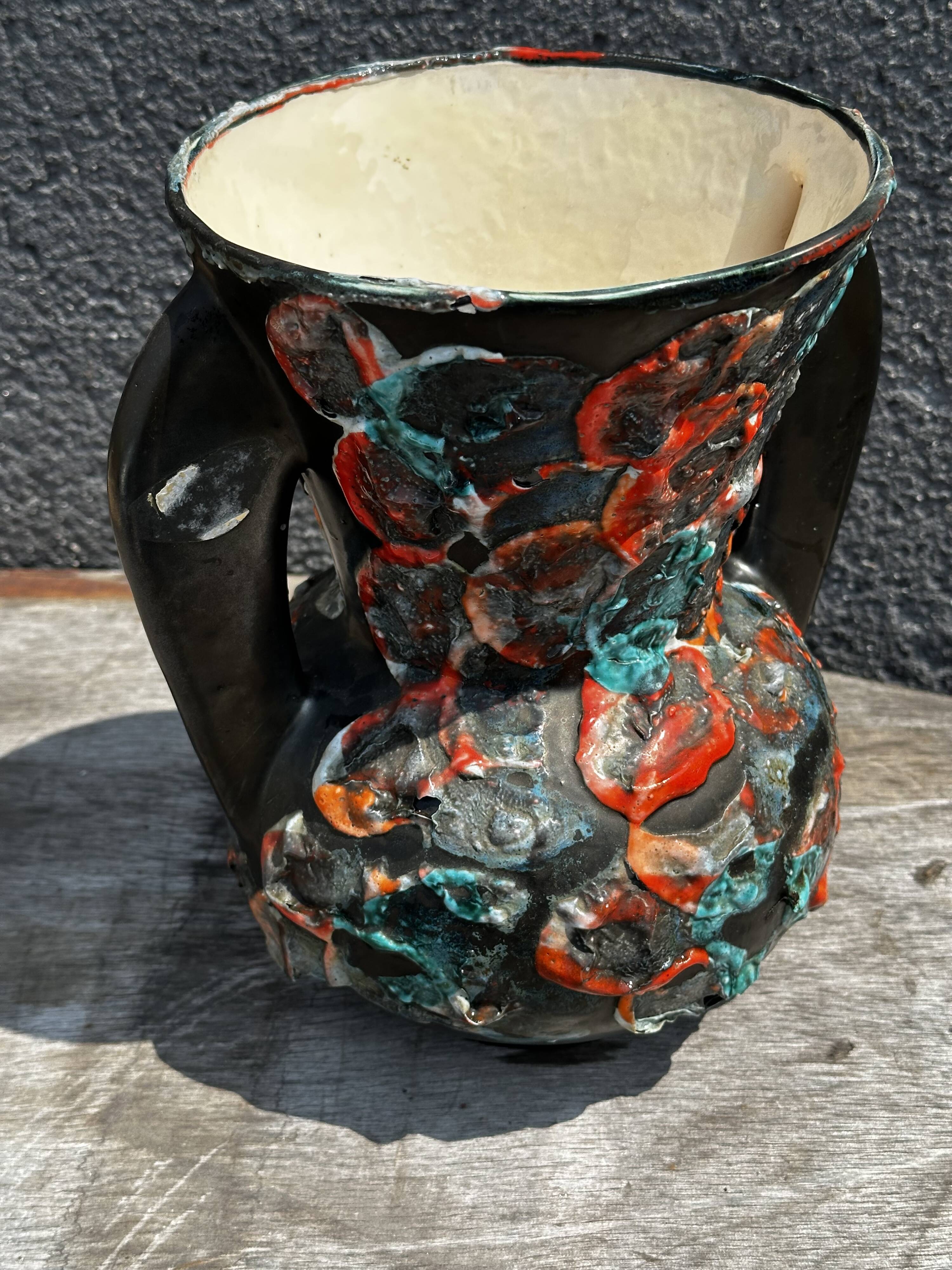 Rocaille amphora vase, Fat Lava