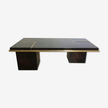 Cocktail coffee table