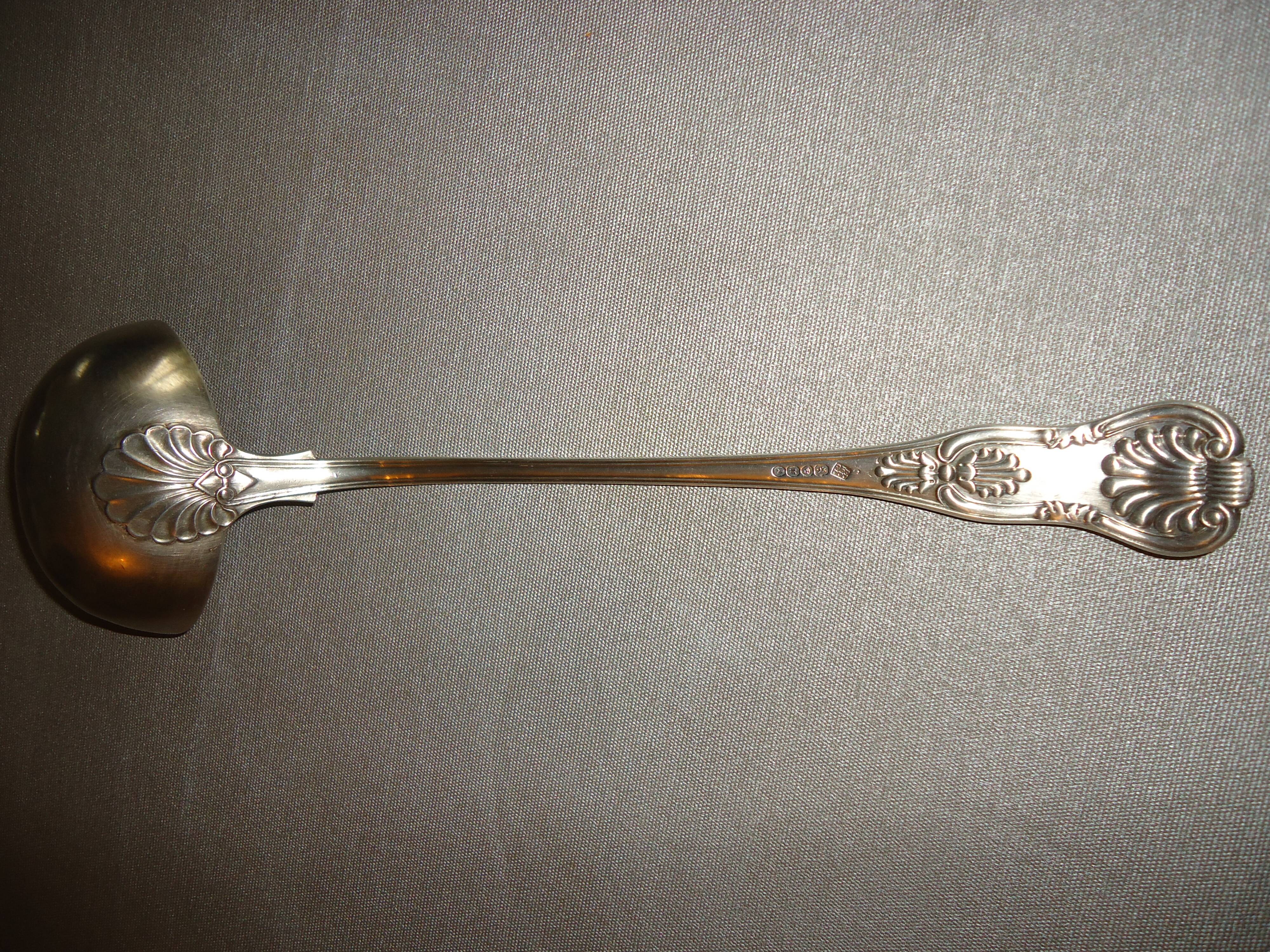 Louche à soupe victorienne, en argent massif 356 gr