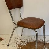Chaise vintage en skaï marron