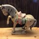 Cheval décoratif en terre cuite