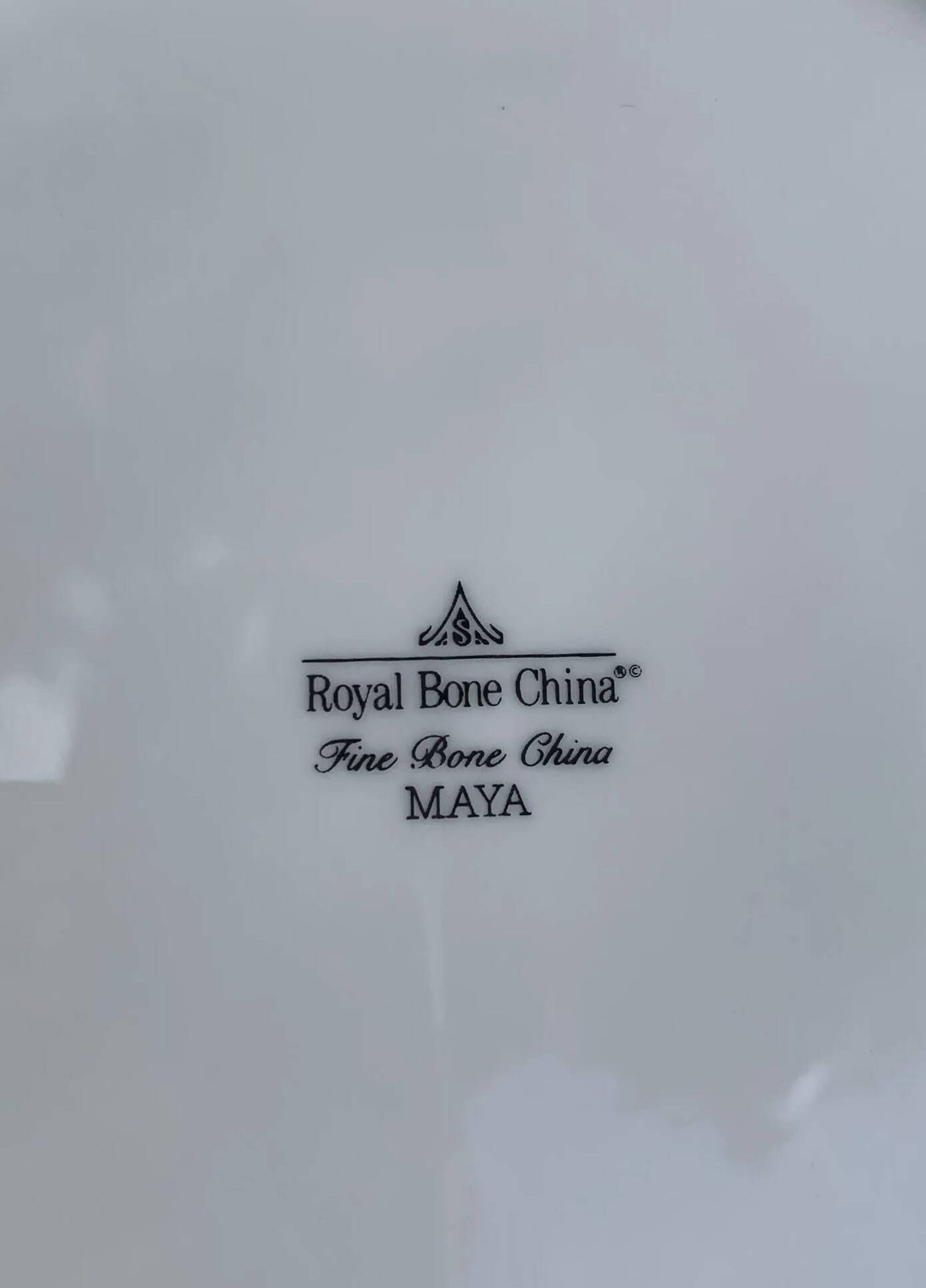 7 small plates in Royal Bone China porcelain, Maya model, Fine Bone