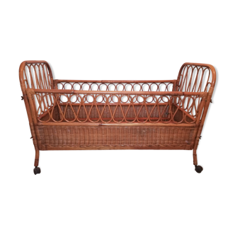Baby rattan bed