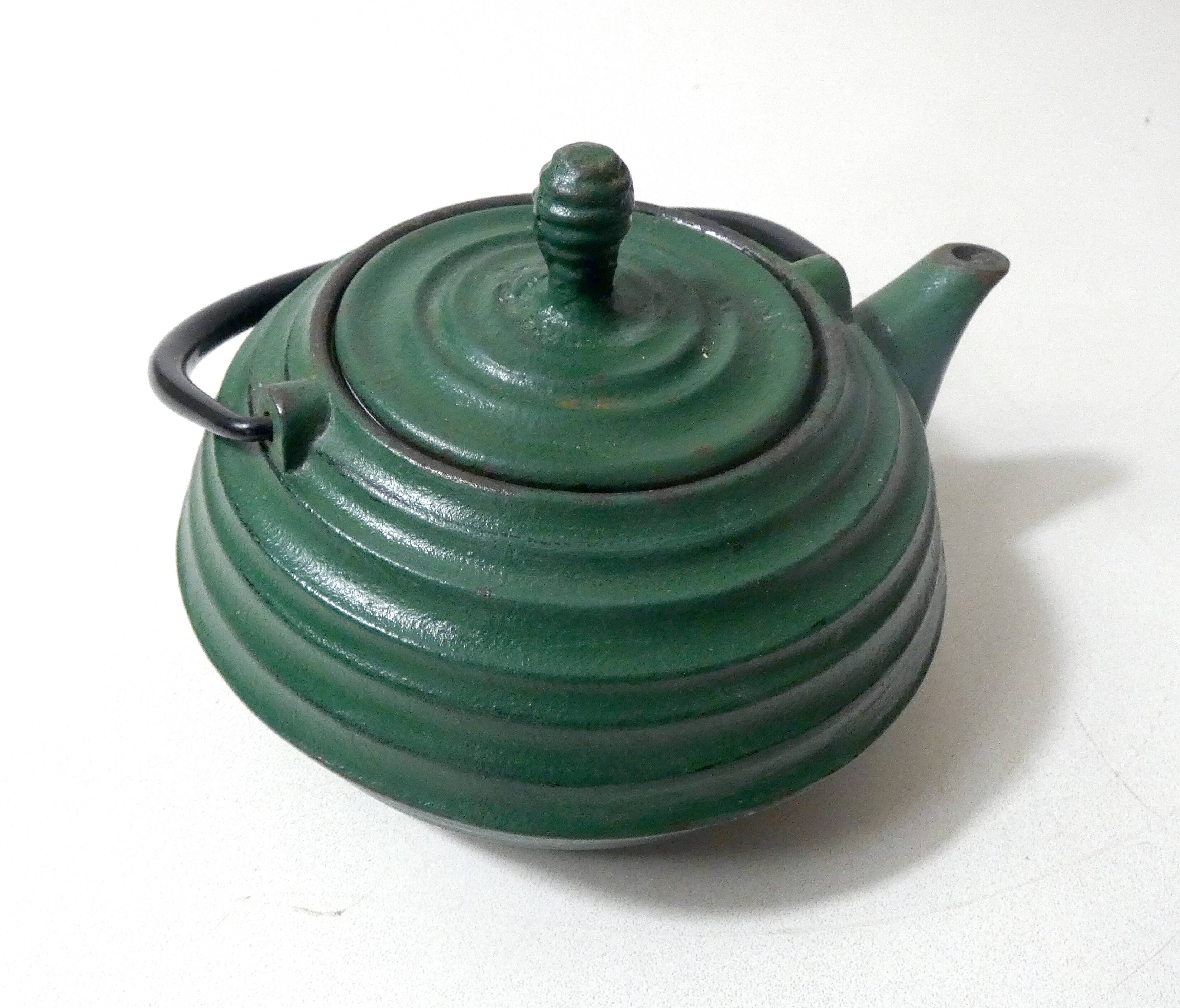 Cast iron teapot