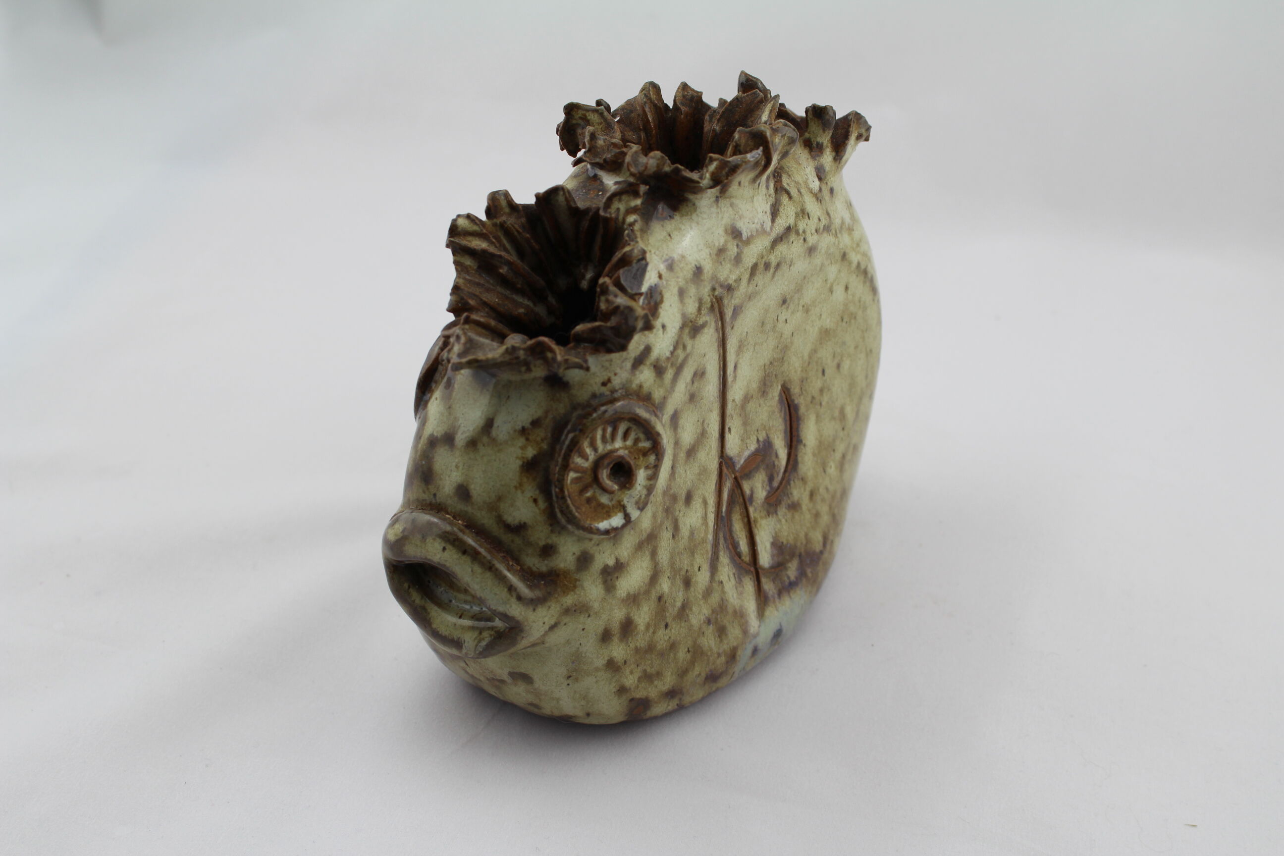 Alexander Kostanda fish, Zoomorphic, ceramic