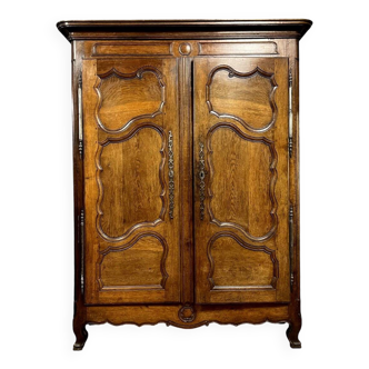 Magnificent Louis XV period wardrobe in blond oak circa 1750