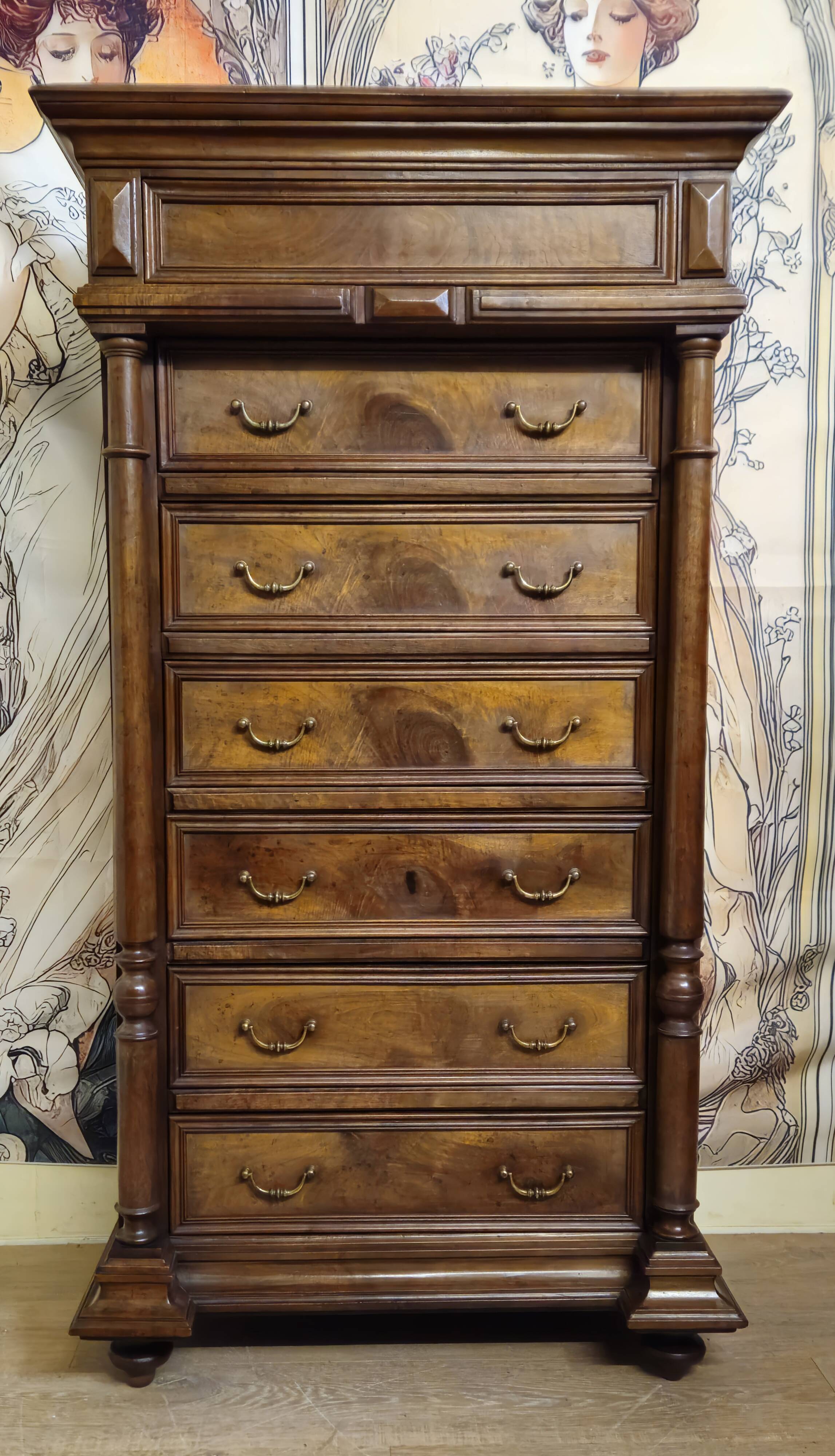 Chest of drawers / chiffonnier in solid walnut, Napoleonic III period – 19th century