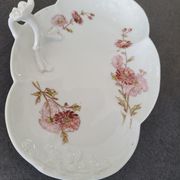 Dish with handle
