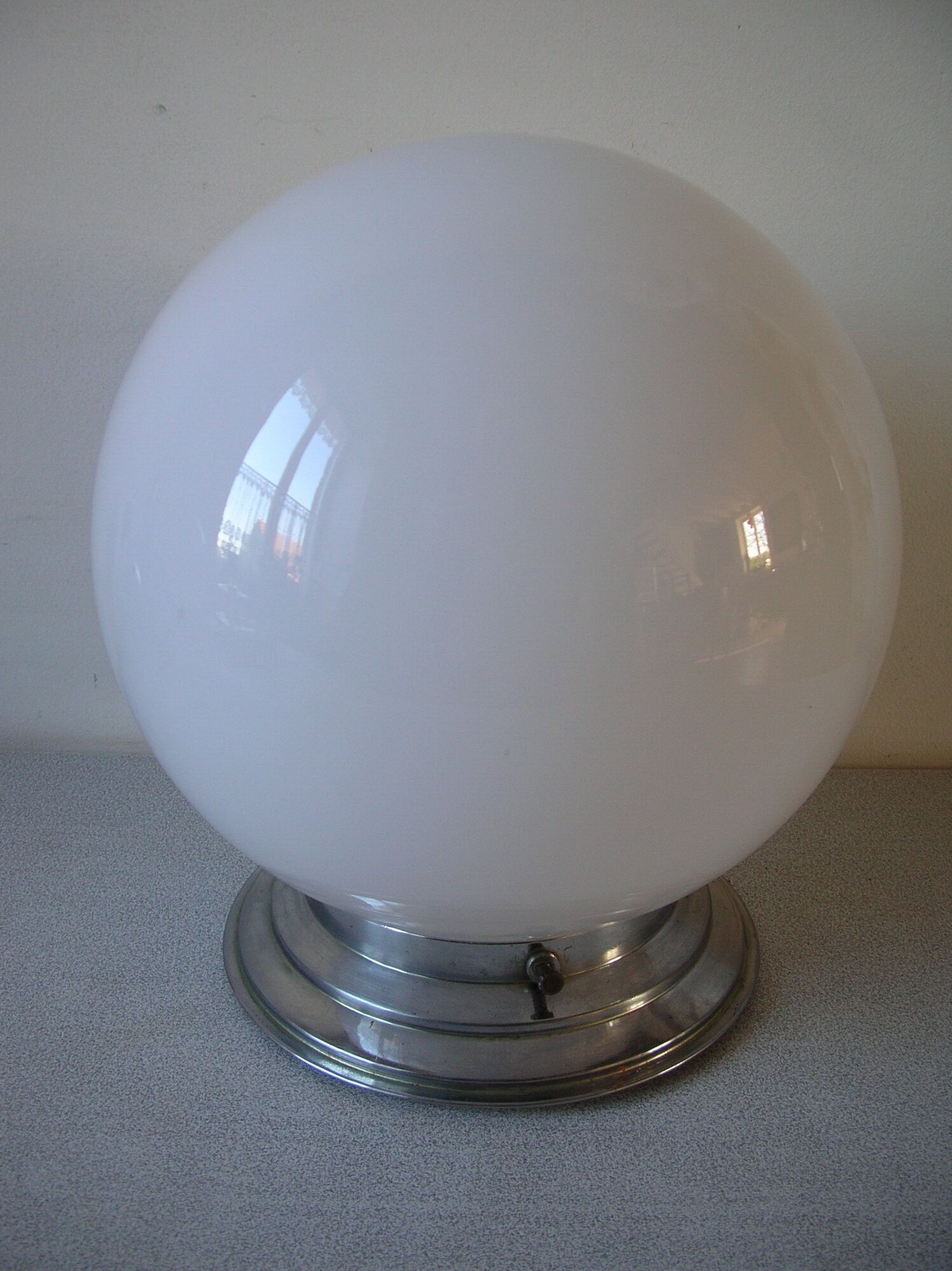 Ceiling lamp luminaire globe ball sphere in opaline glass support metal deco retro