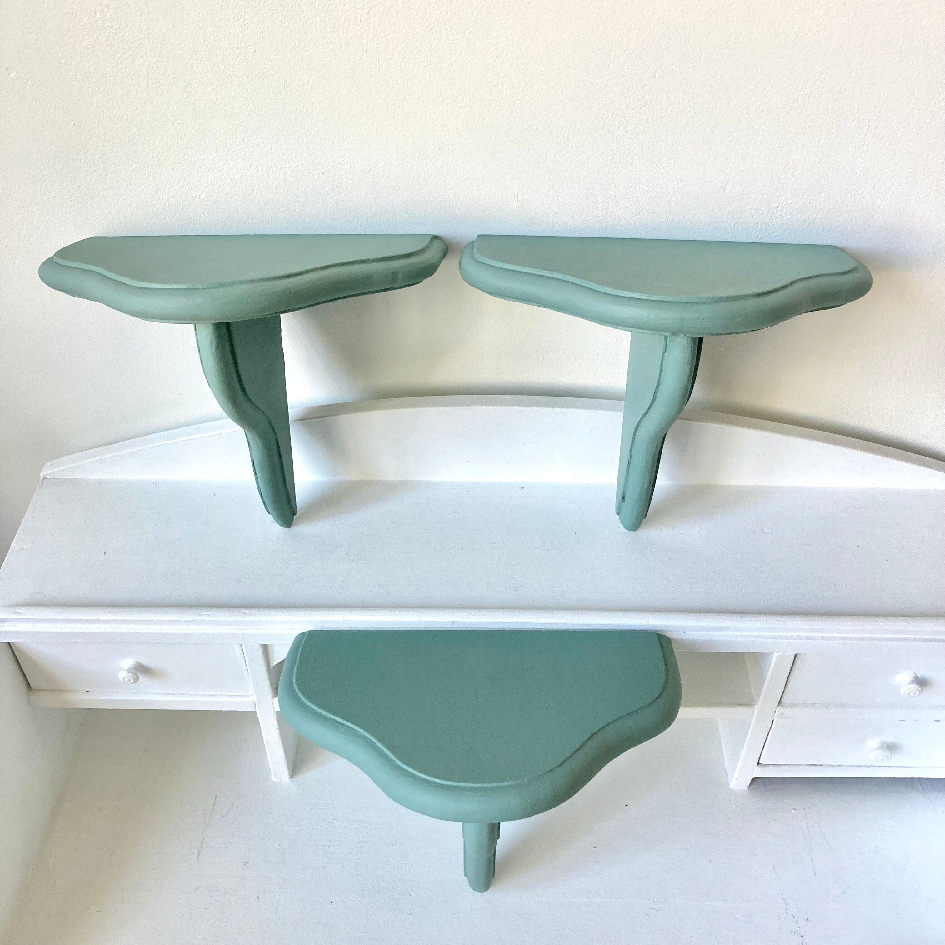 Wall shelves