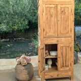 Standing man's wardrobe