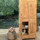 Armoire homme debout