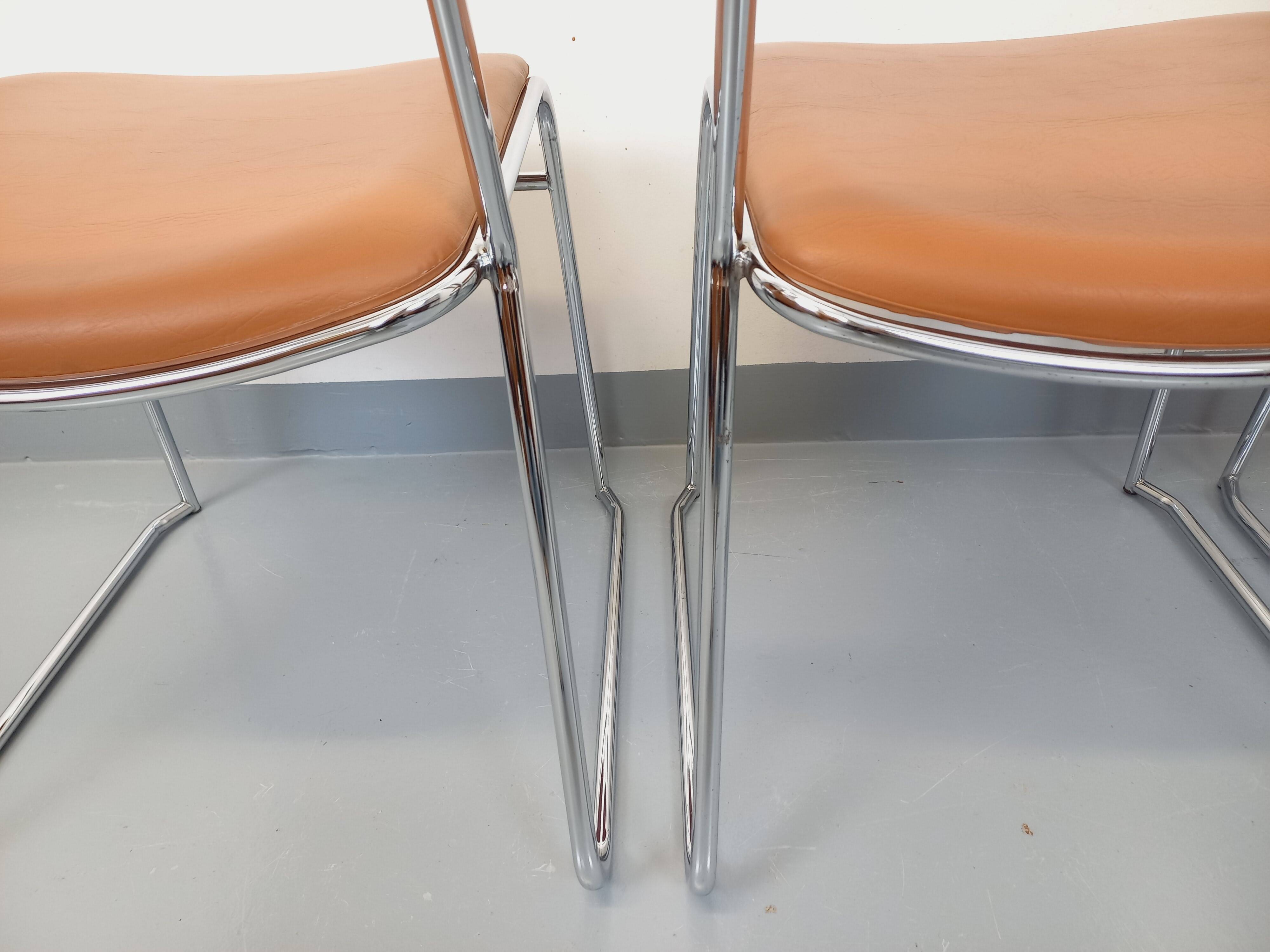 4 vintage sleigh chairs from the 70s, in designer chrome metal