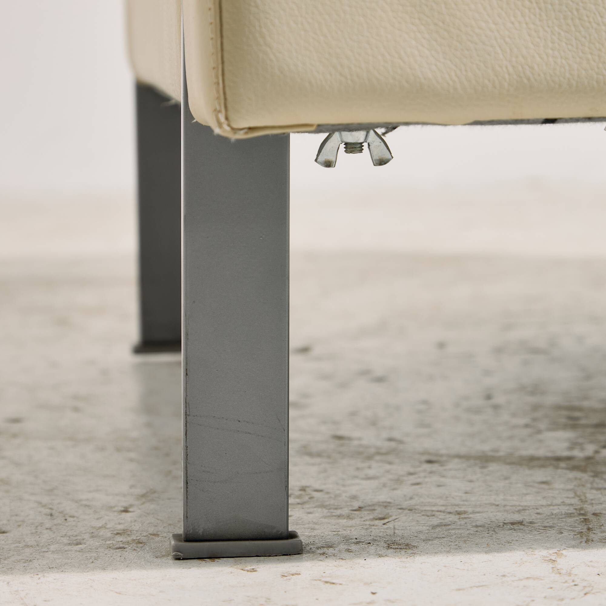Kinnarps leather armchair