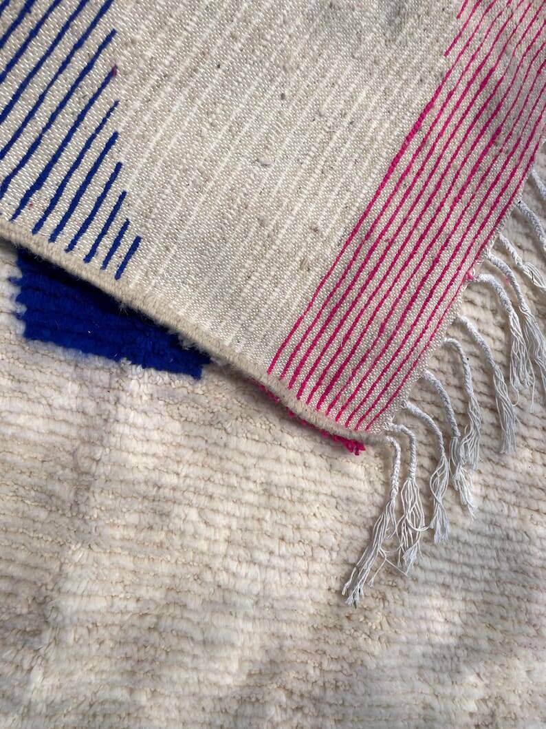 Colorful wool rug size 200 x 300 cm
