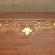 Commode vintage anglo-indienne en bois dur avec incrustations en laiton