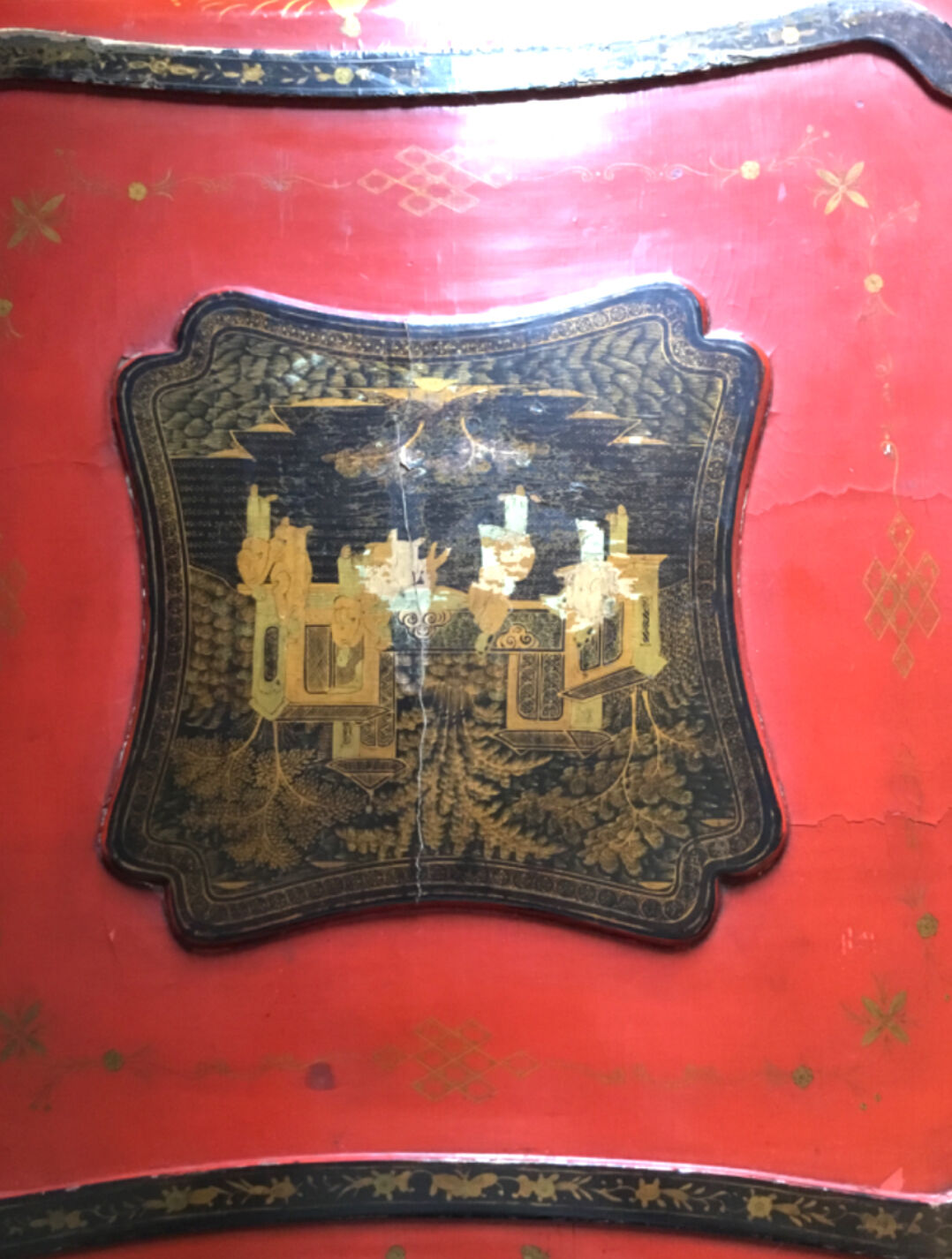 Lacquer coffee table with Asian decoration era Napoleon III