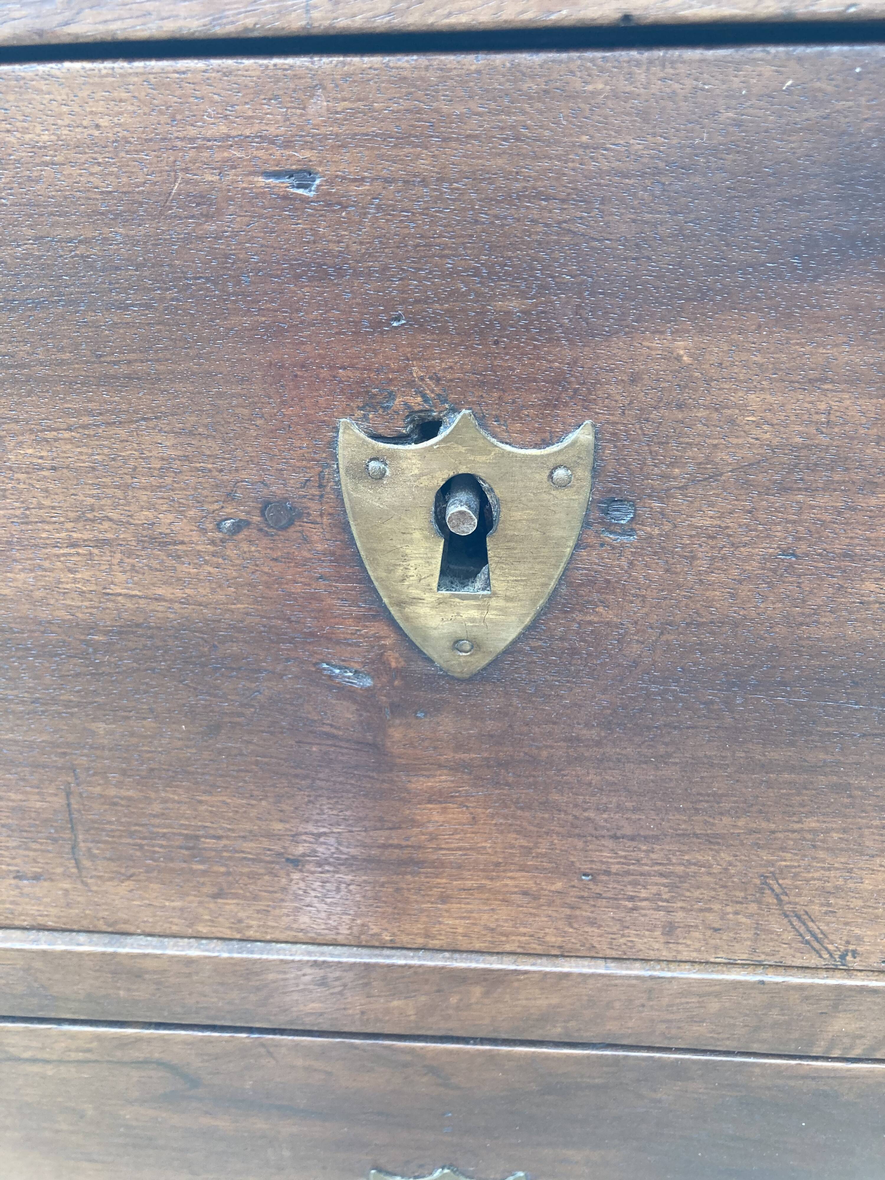 Louis XVI chest of drawers in walnut