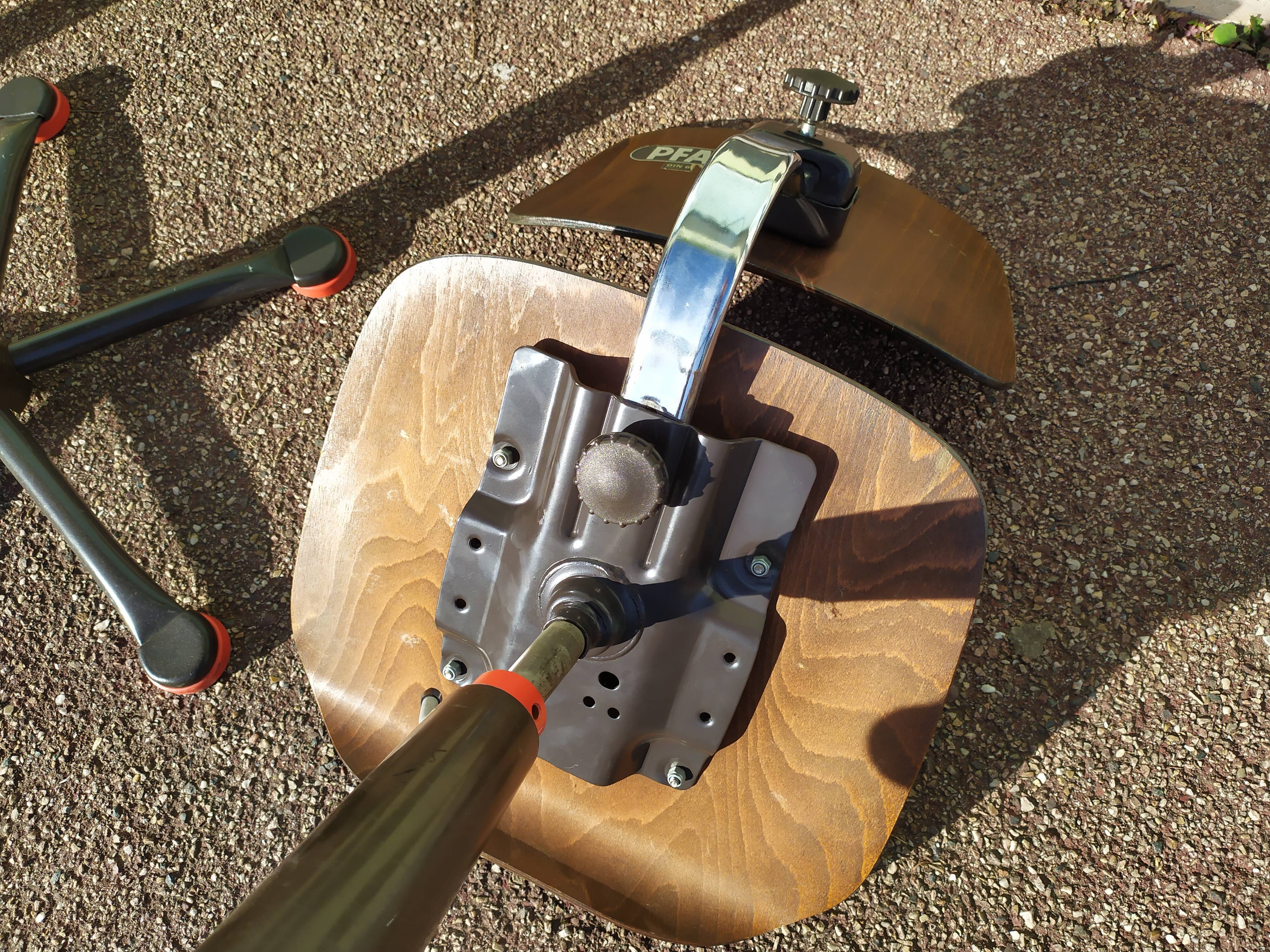 Set of 6 adjustable workshop pfaff chairs swivel sewing