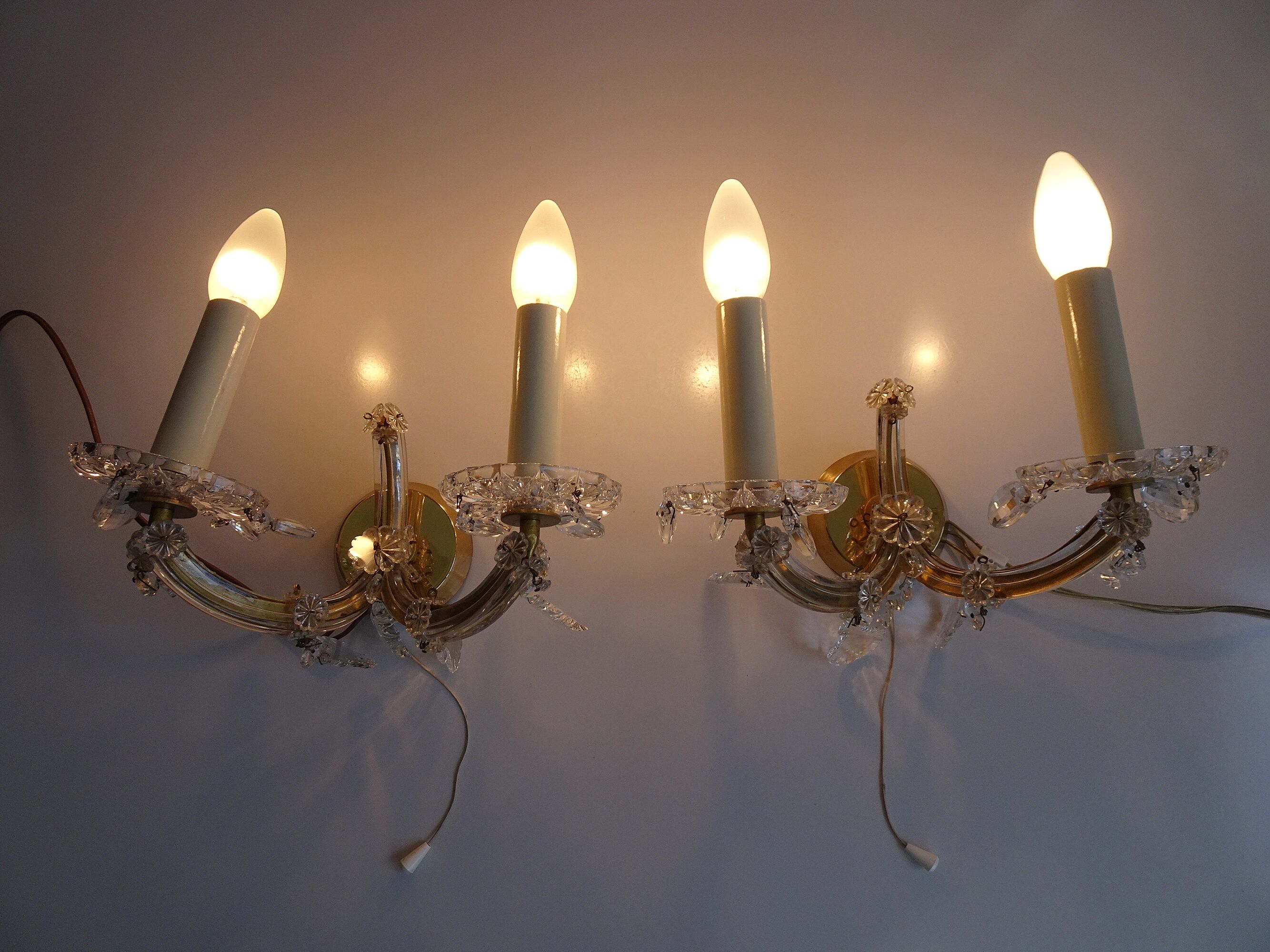 Wall lamps set made of crystal glass