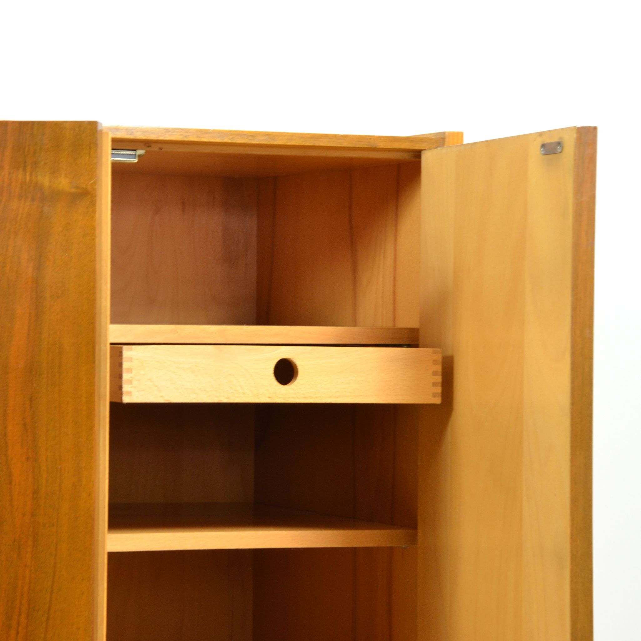 Wardrobe y Frantisek Mezulanik, Czechoslovakia 1965