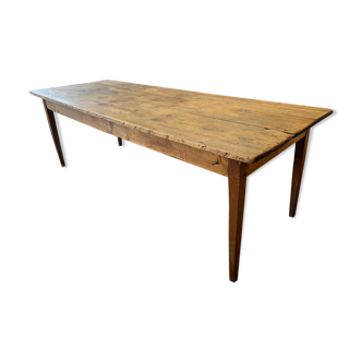 Farmhouse table