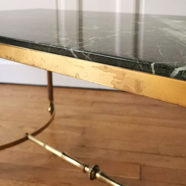Table basse neoclassique marbre vert des Alpes et laiton, 1960/70