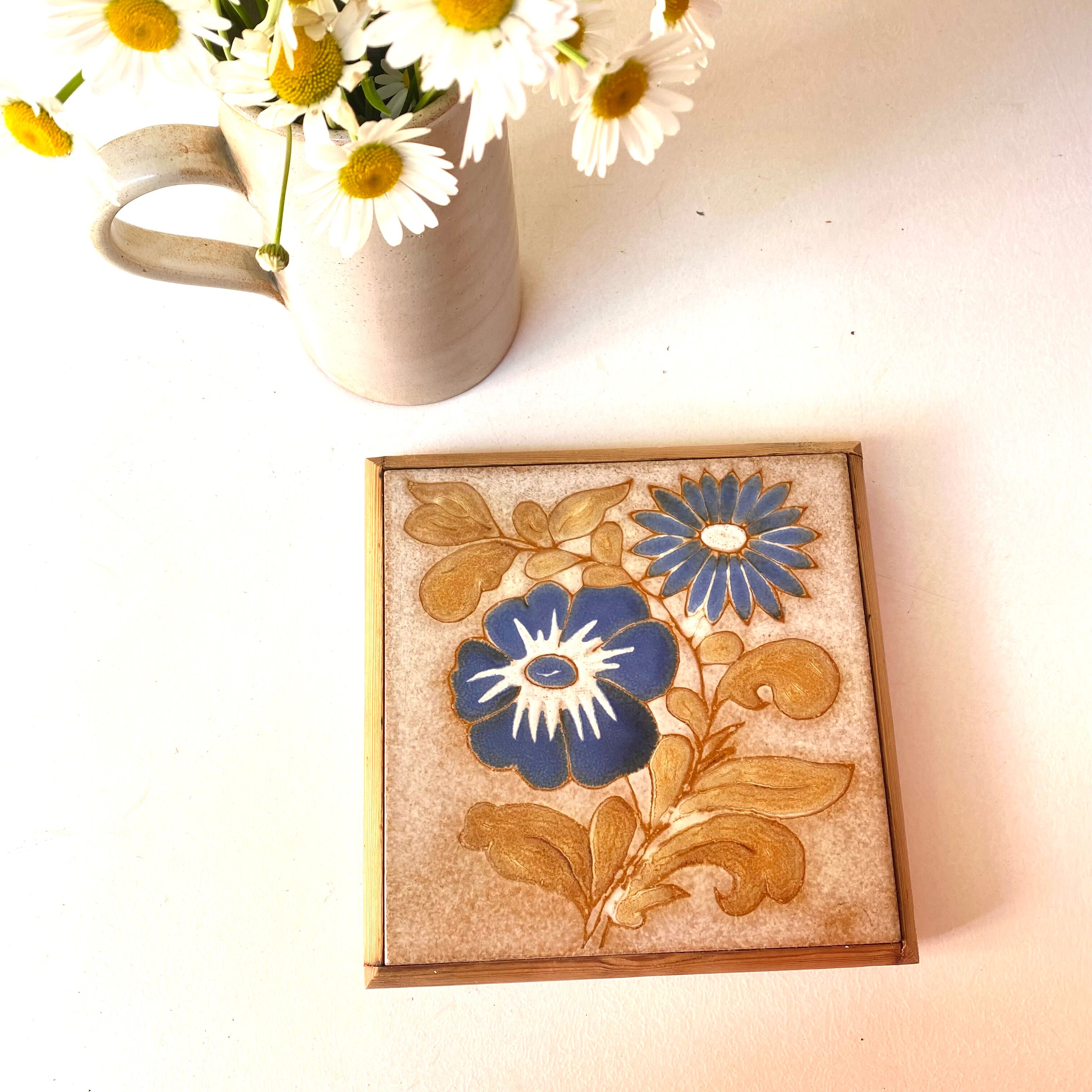 Vintage trivet