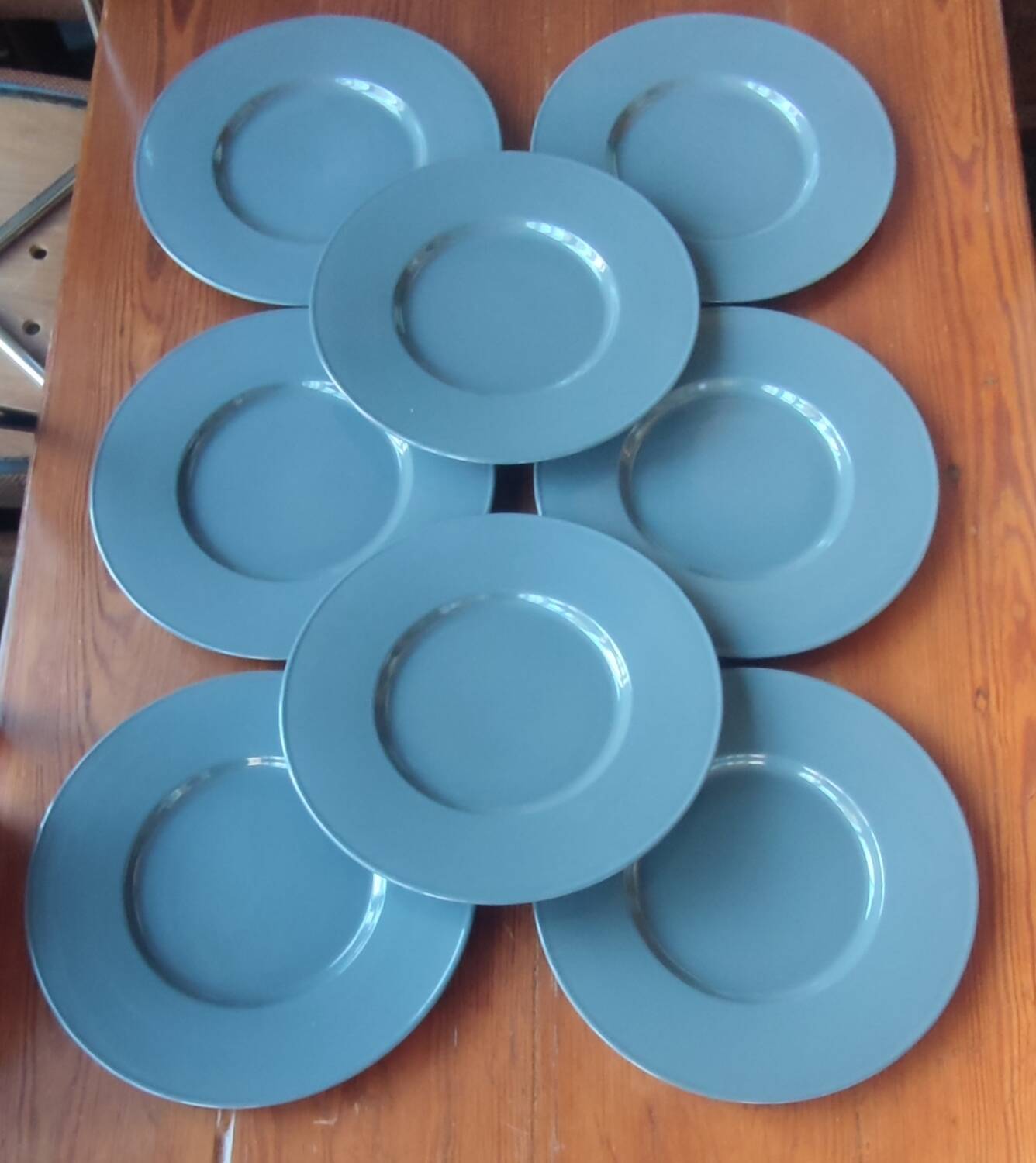 Série de 8 grandes assiettes Christofle