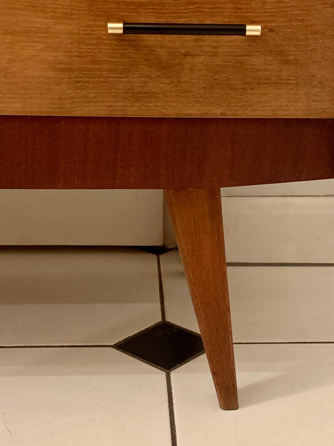 Commode vintage pieds compas