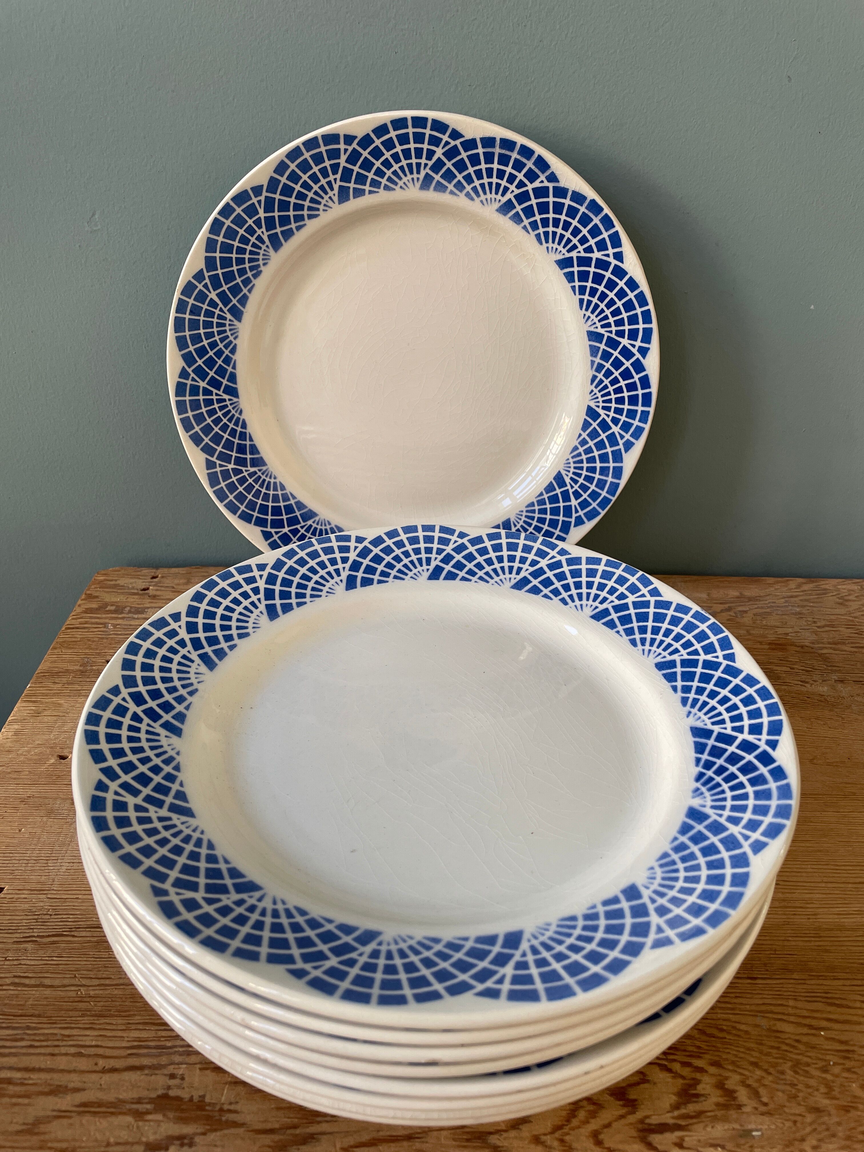 Series of 9 flat plates Saint Amand Les Eaux MDL Orcerame