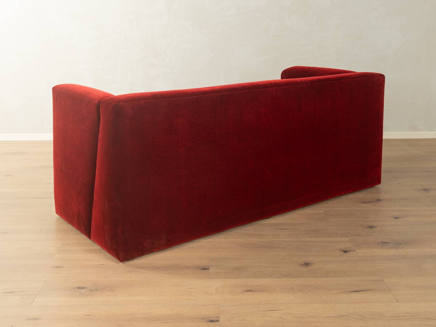 Striking velvet sofa from the 1980s