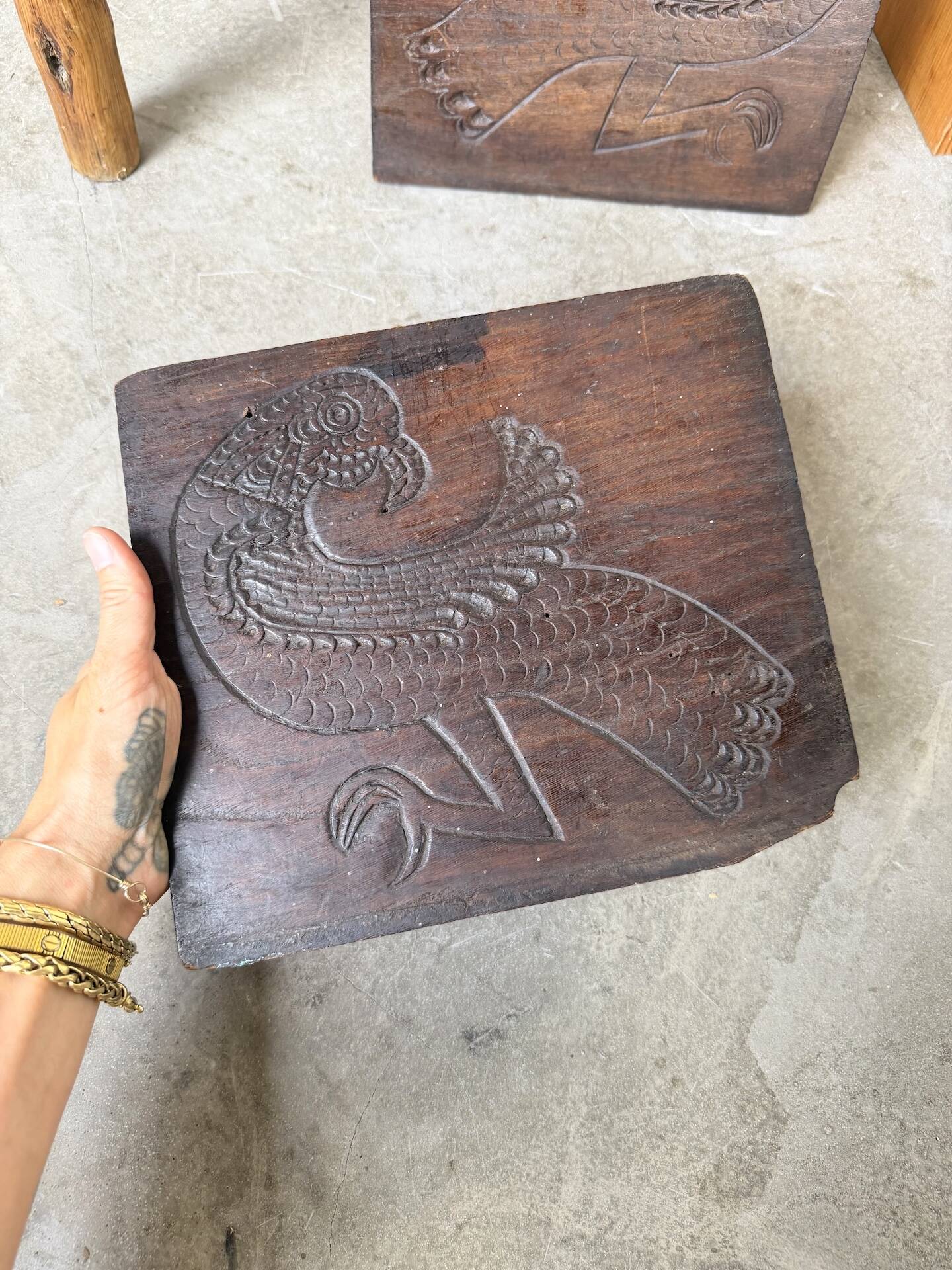 Sculpture gravée sur bois ancien 1900