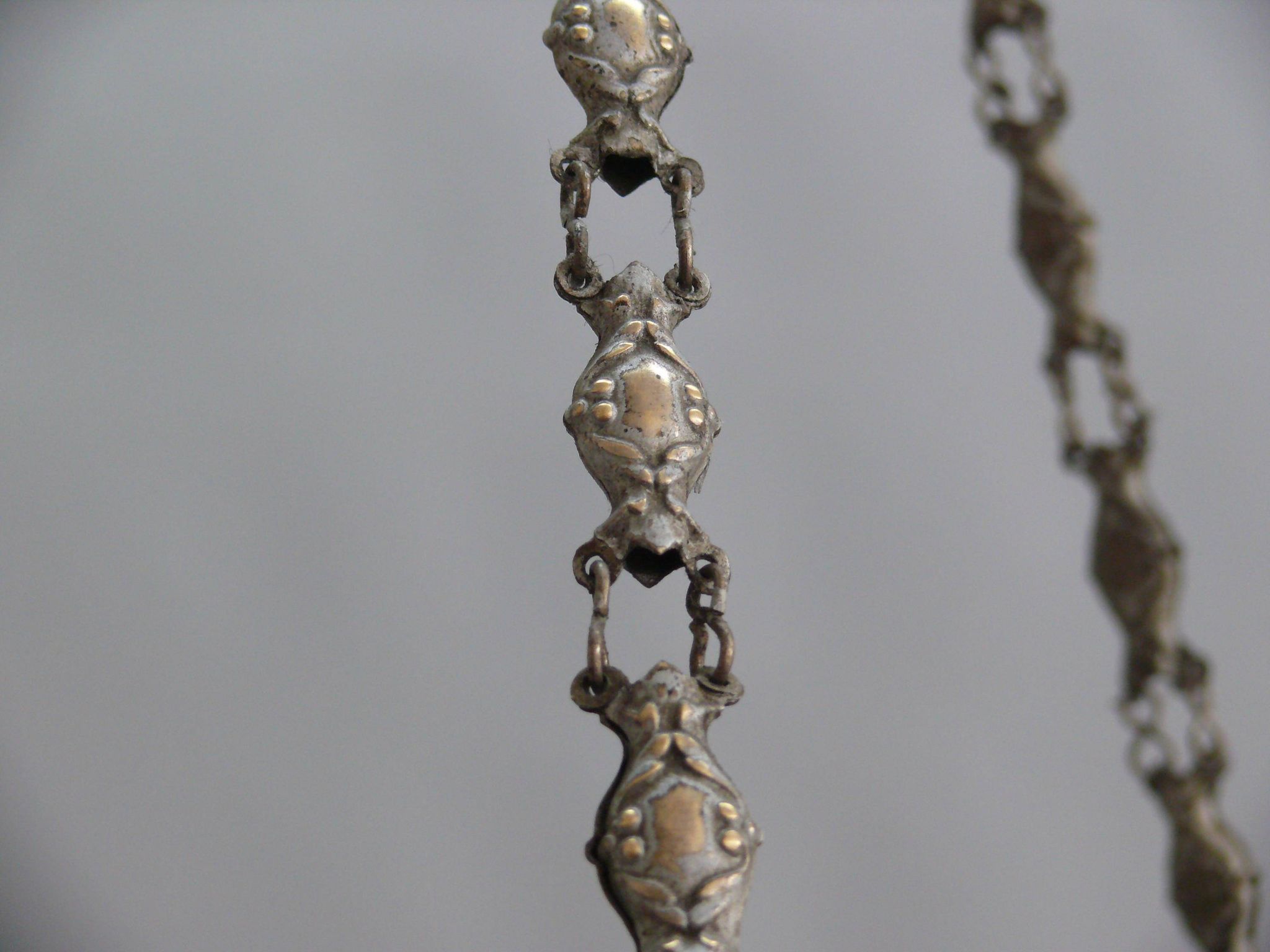 French Art Deco glass pendant light with chain suspension, Muller Frères Lunéville, 1920s-1930s