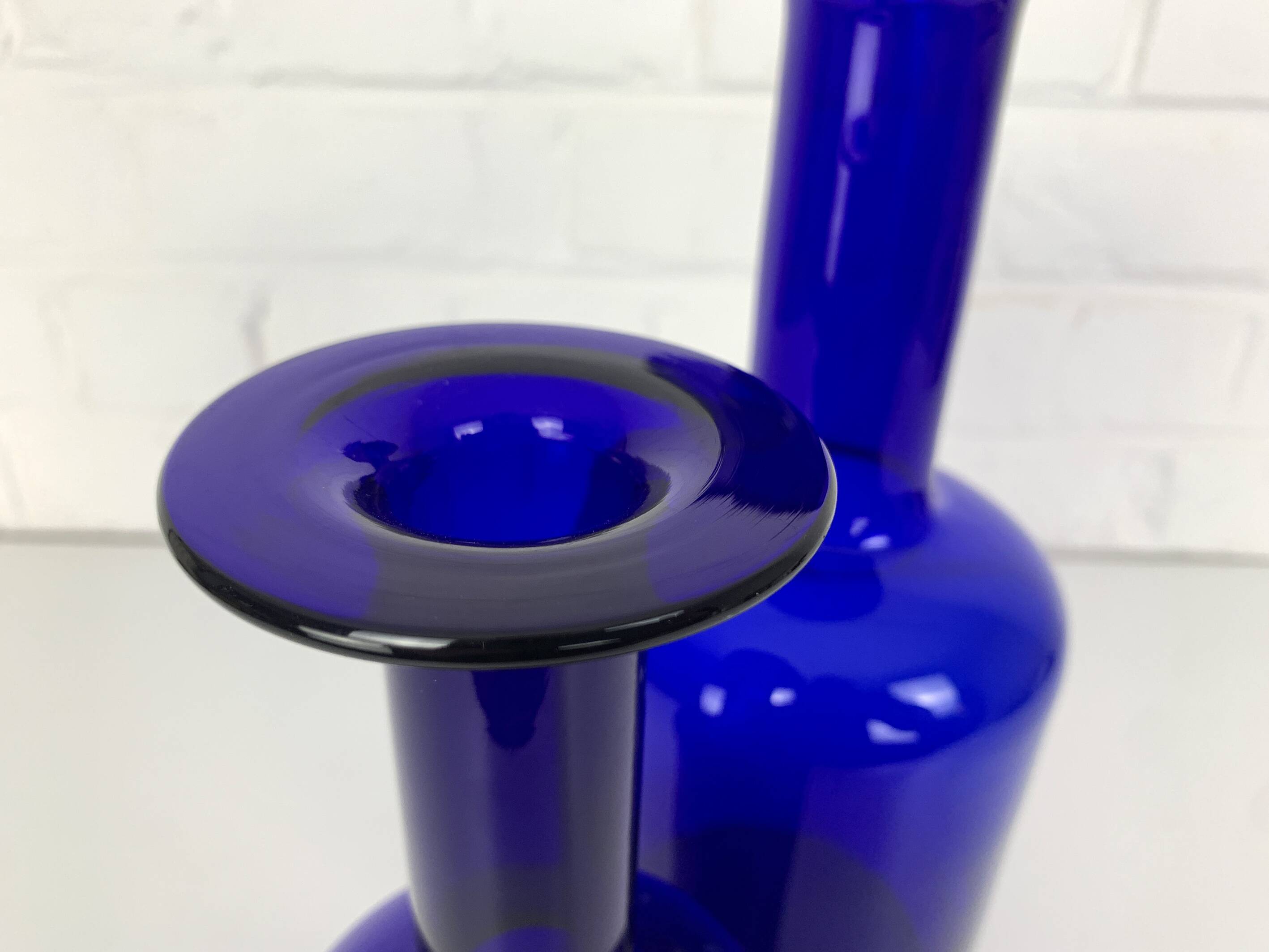 Pair of Danish Holmegaard Gulv vases design Otto Brauer in cobalt blue glass