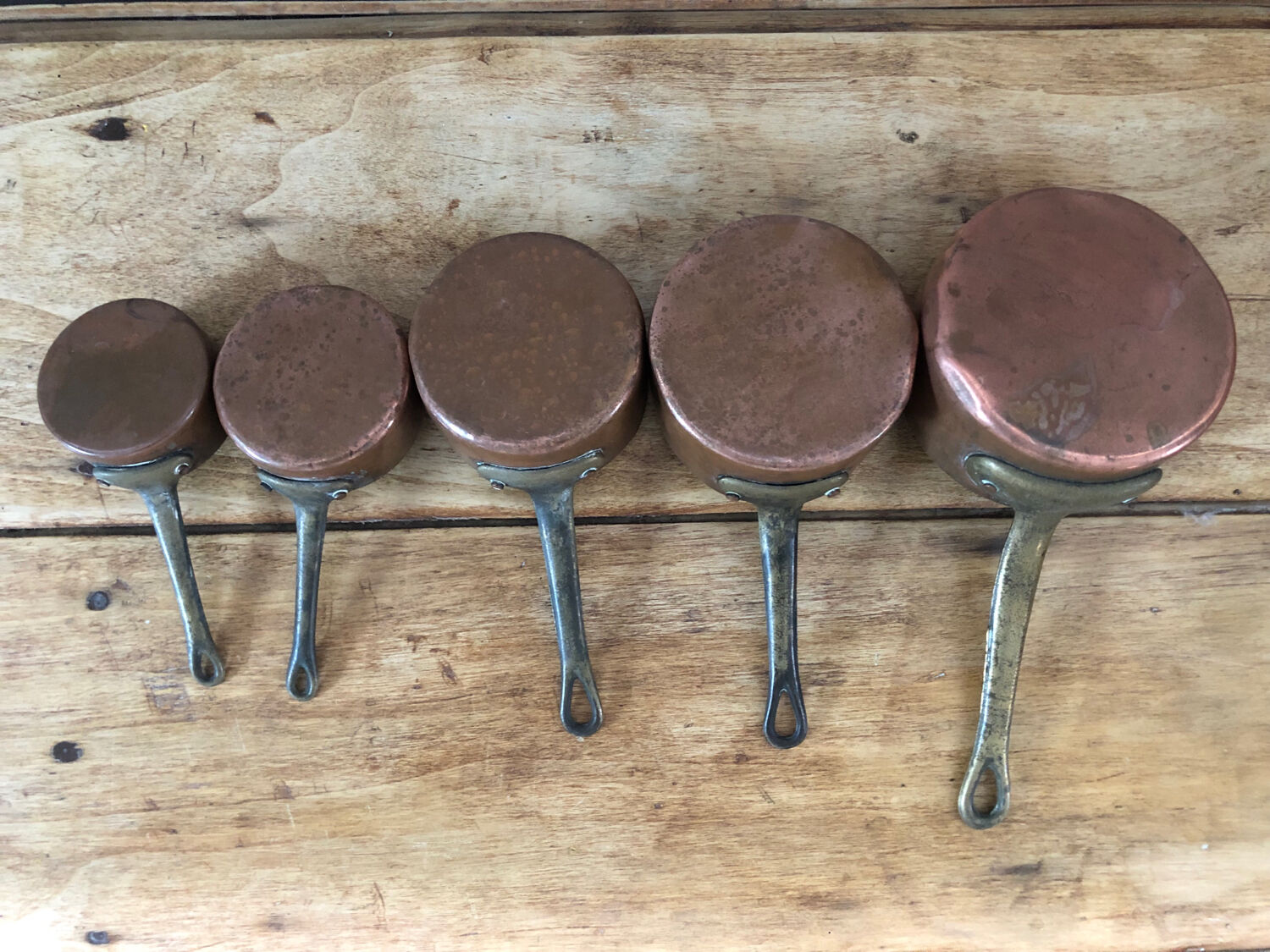 Mini battery of 5 pewter pans