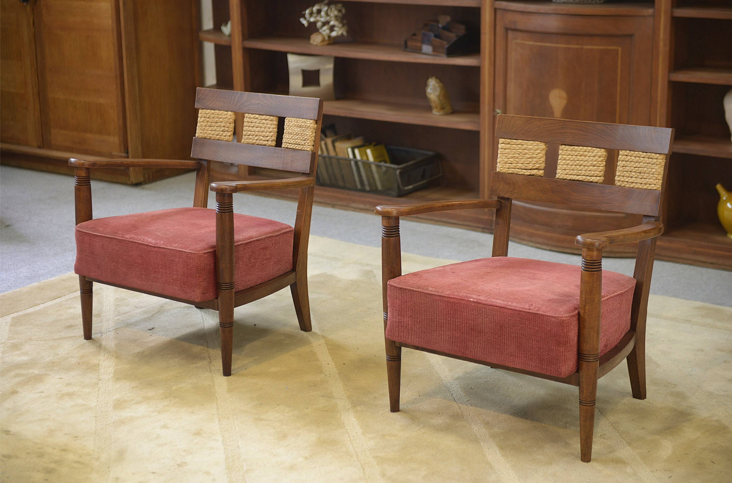Brutalist pair of armchairs attributed to Audoux Minet, 1950s.