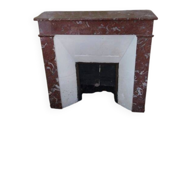 Red marble fireplace surround - early 20th century