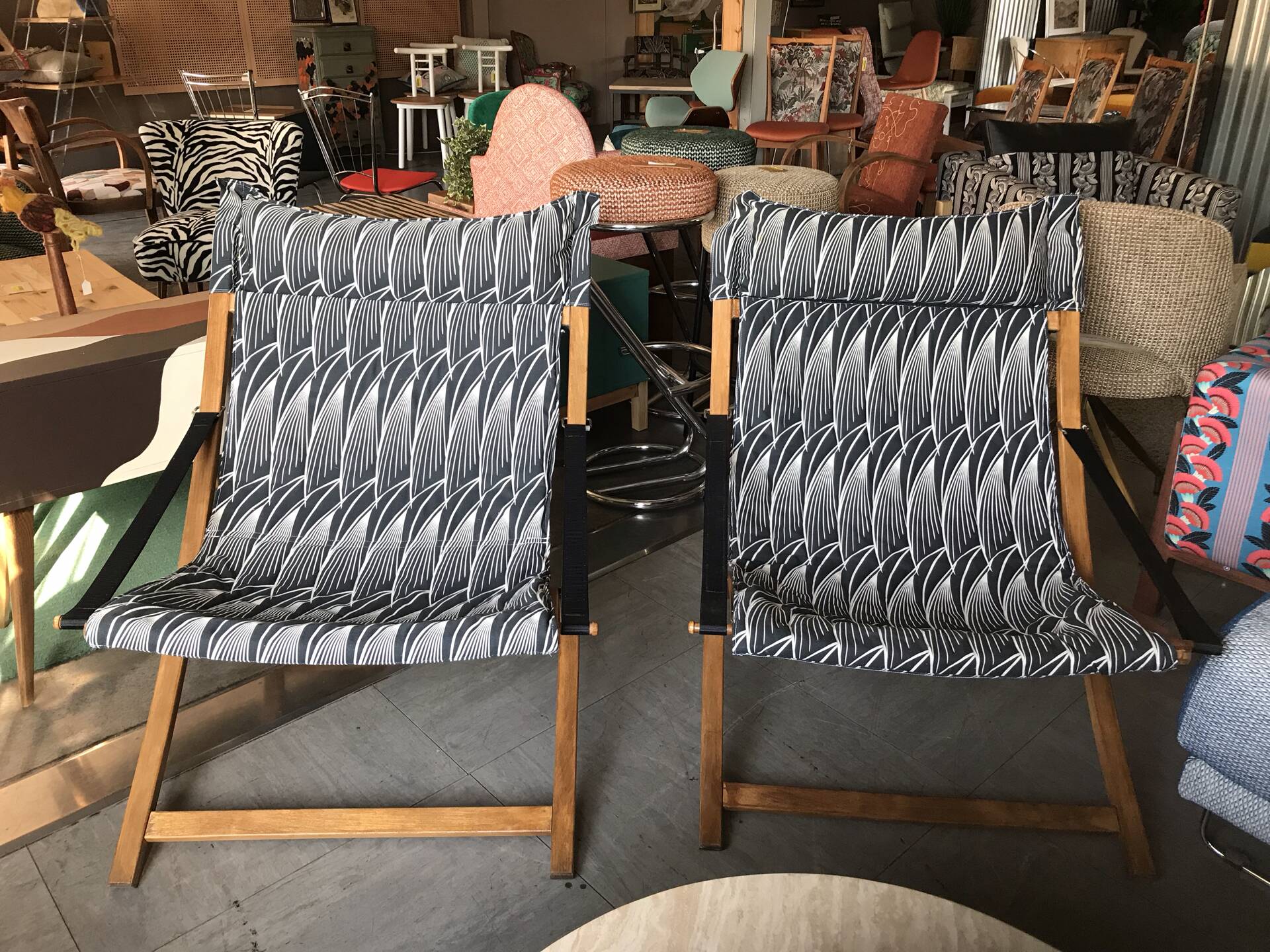80s deckchairs
