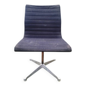 Chaise eames pour Hermann