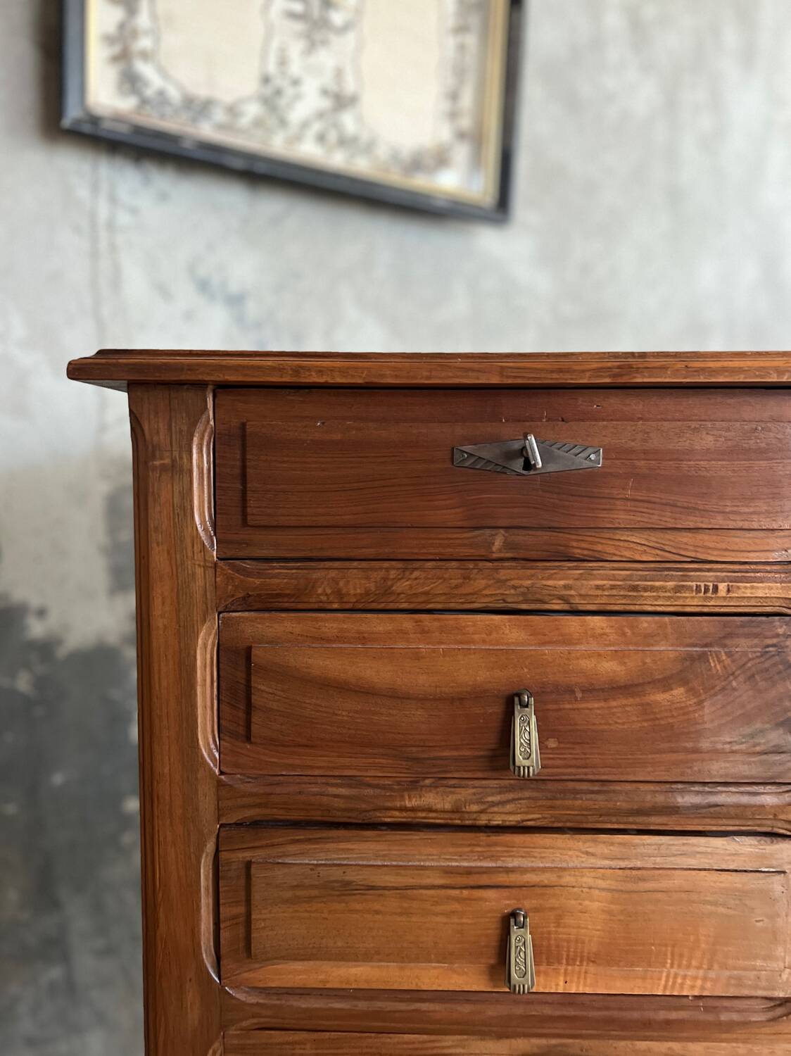 Old chest of drawers