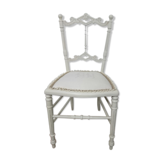 Chaise ancienne " broderie "
