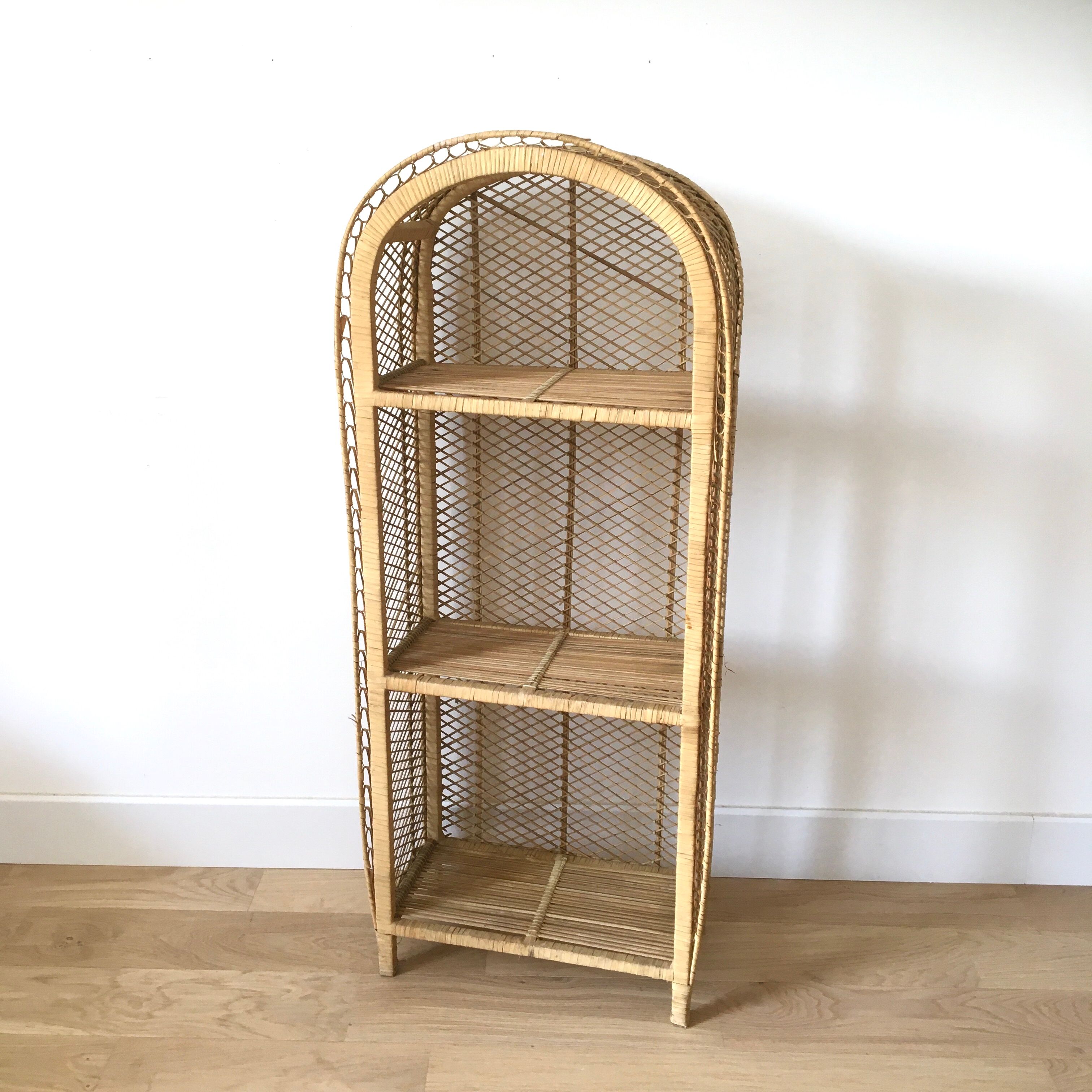Wicker shelf